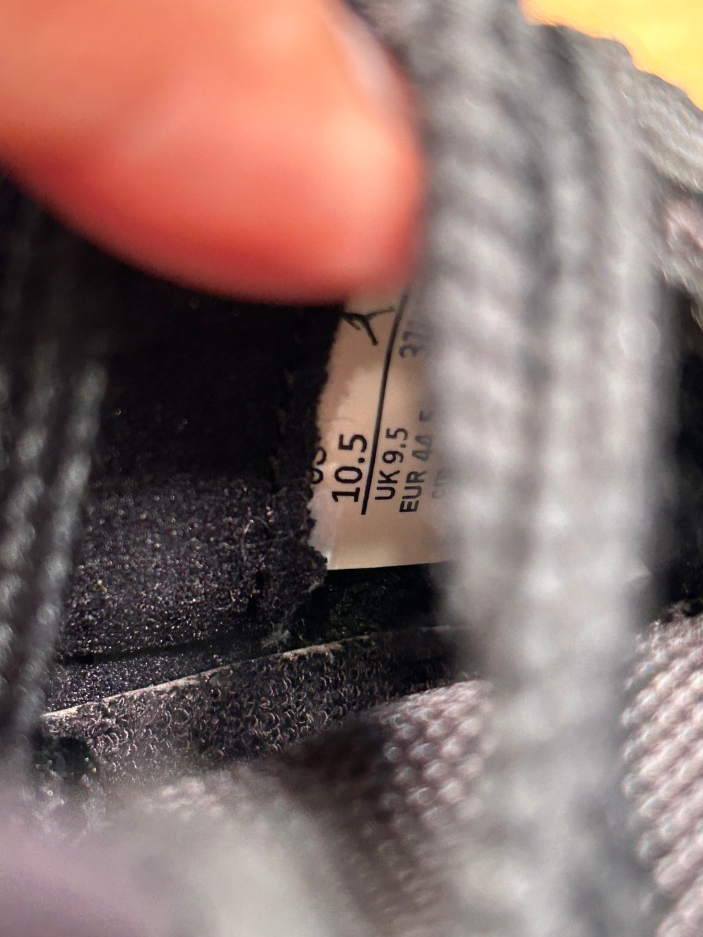 Nike air Jordan 11 retro XI Bred size 10.5 (2019)