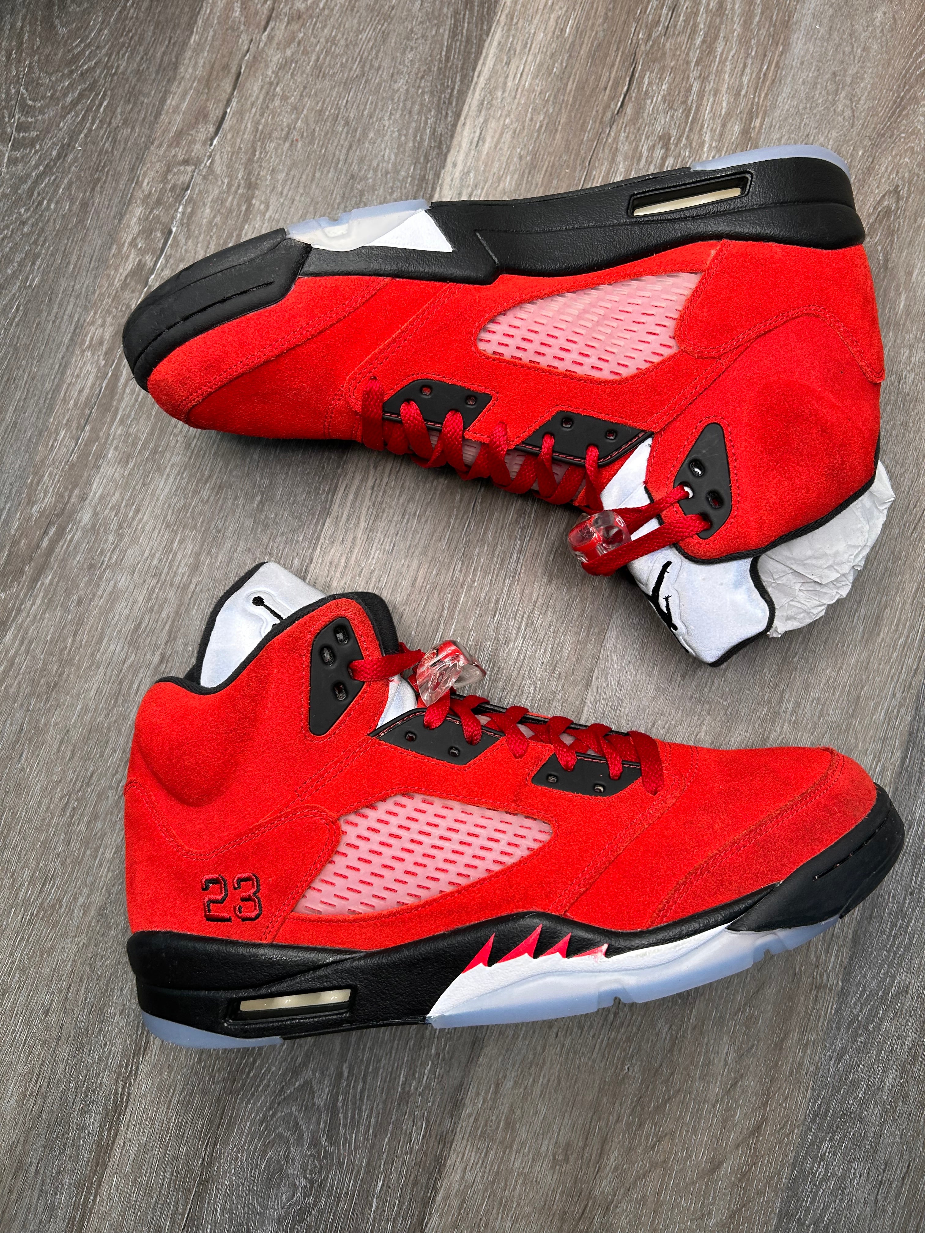 Size 13 Nike air Jordan retro 5 V Raging Bulls (2021) mens