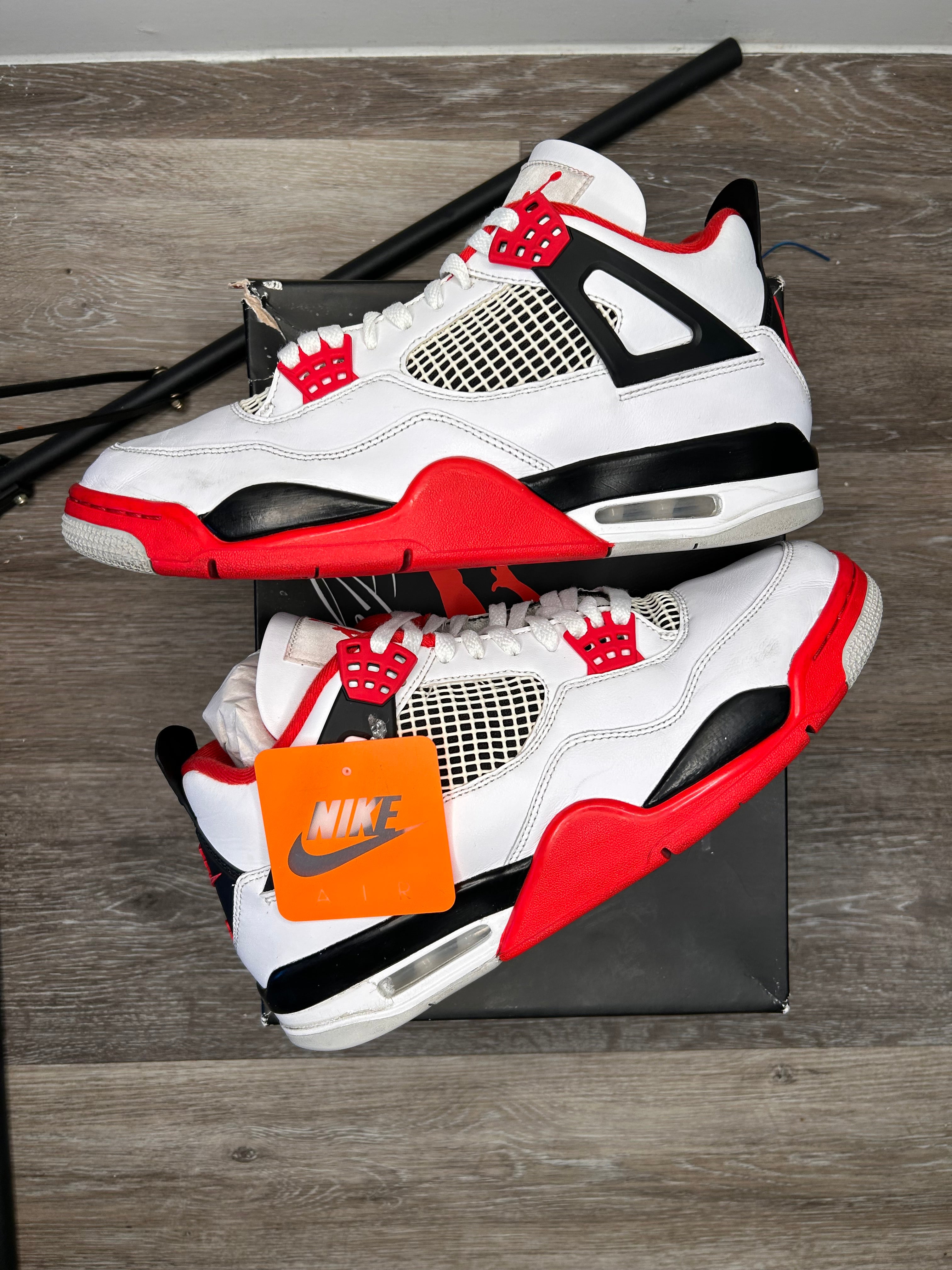 Size 11 - Nike Air Jordan 4 Retro Fire Red (2020)