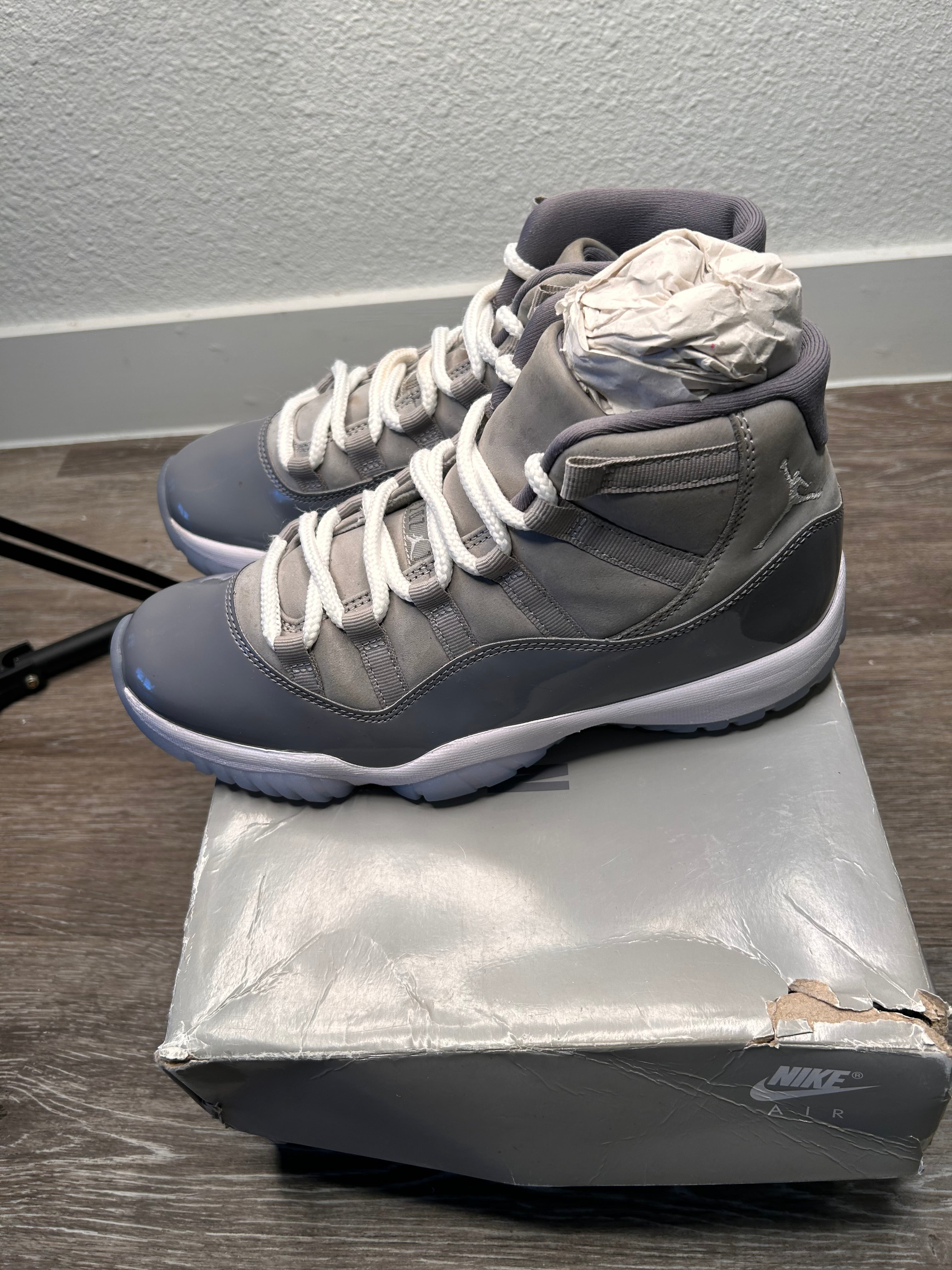 Mens Nike Air Jordan 11 Men's Cool Grey Sneakers Size 8 (2021)