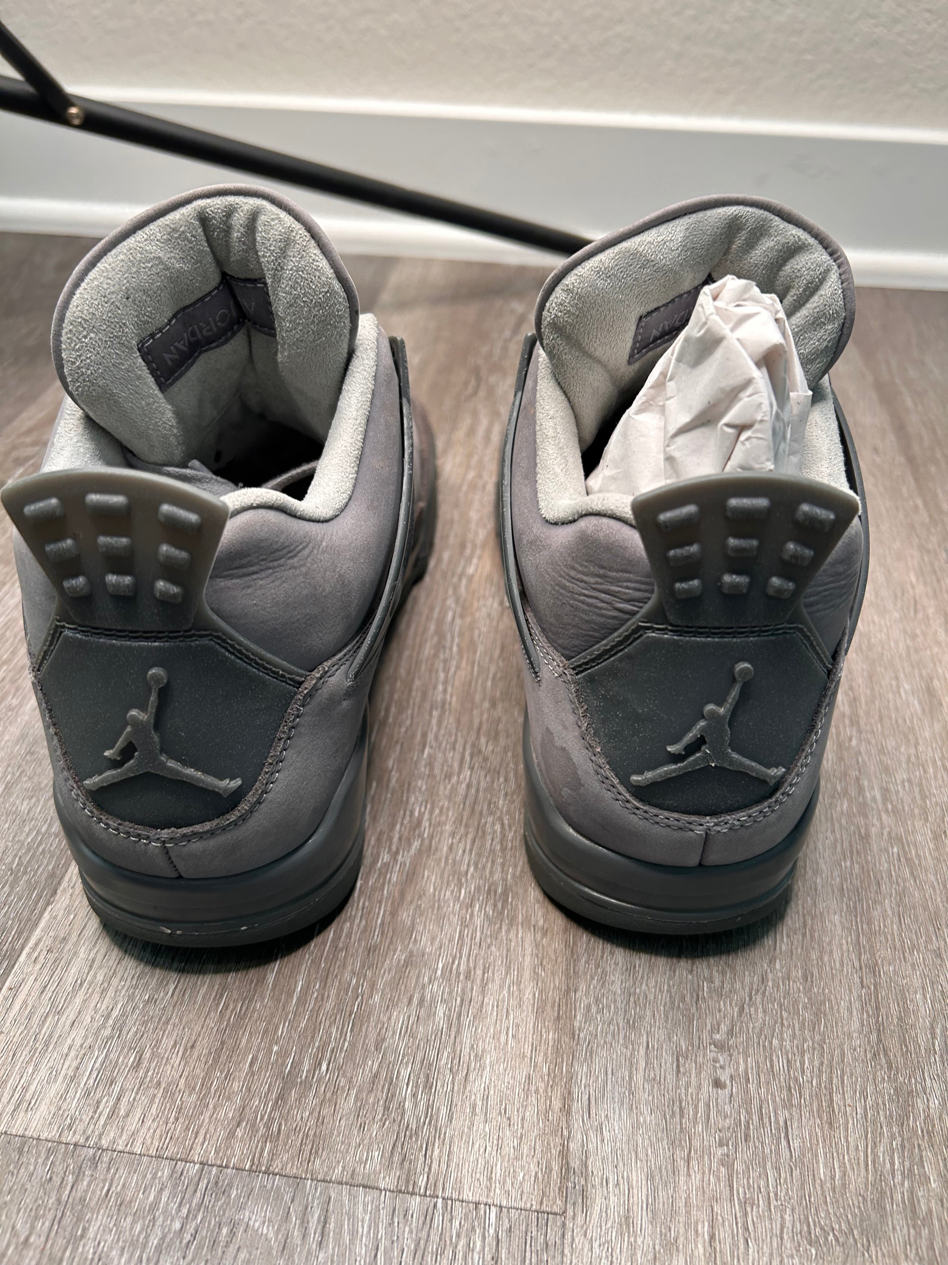 Size 8.5 Nike air retro Jordan 4 wet cement (2024) mens