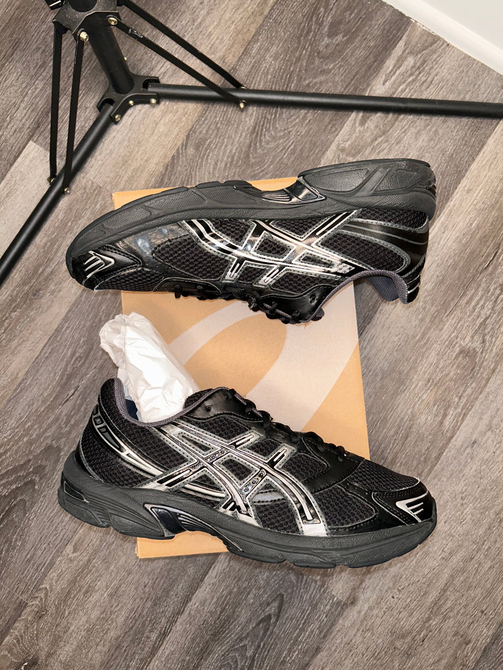 Size 10 ASICS Men's Gel-1130 Black/Pure Silver 1201A906-001
