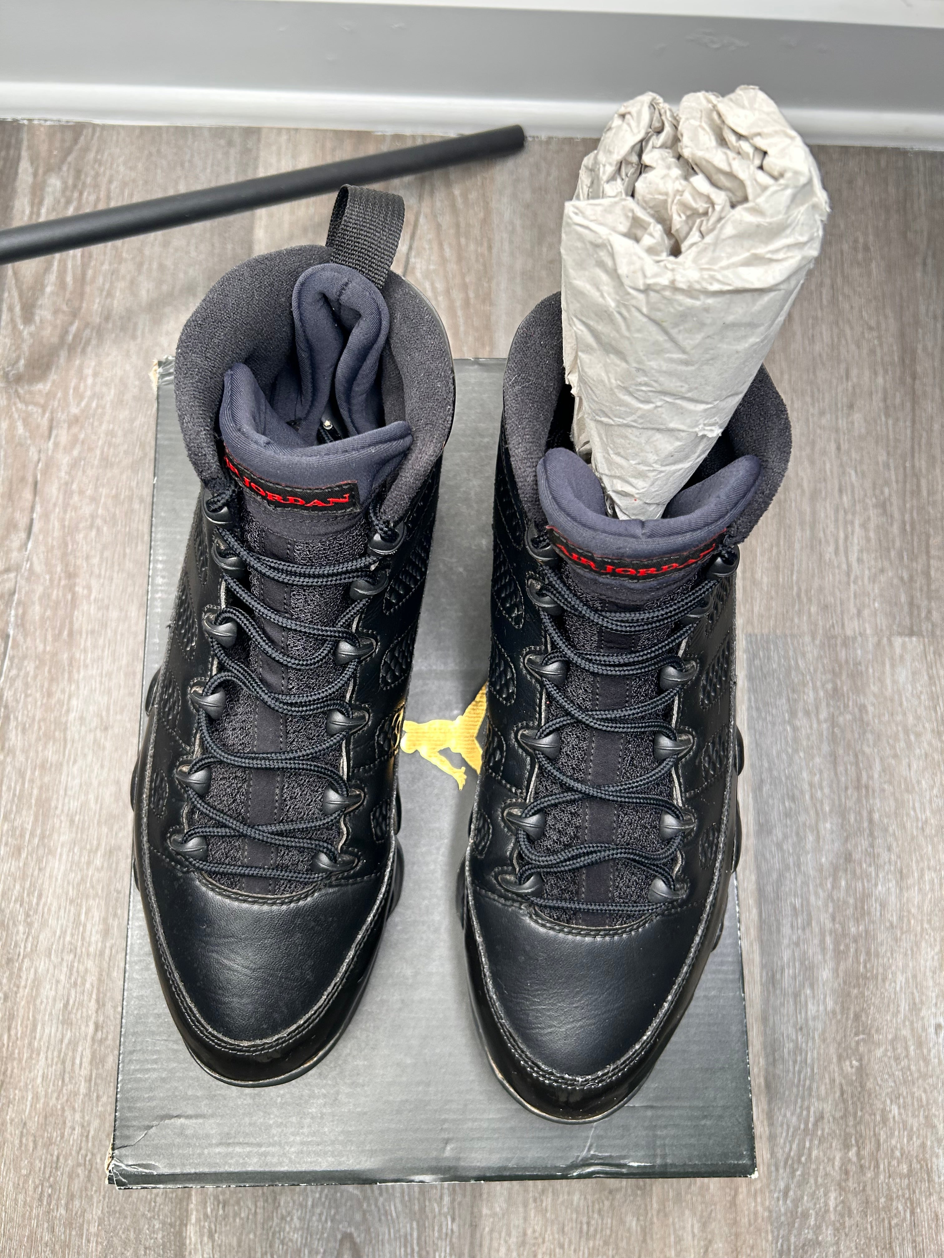 Nike air retro Jordan 9 BRED (2018) men’s size 11