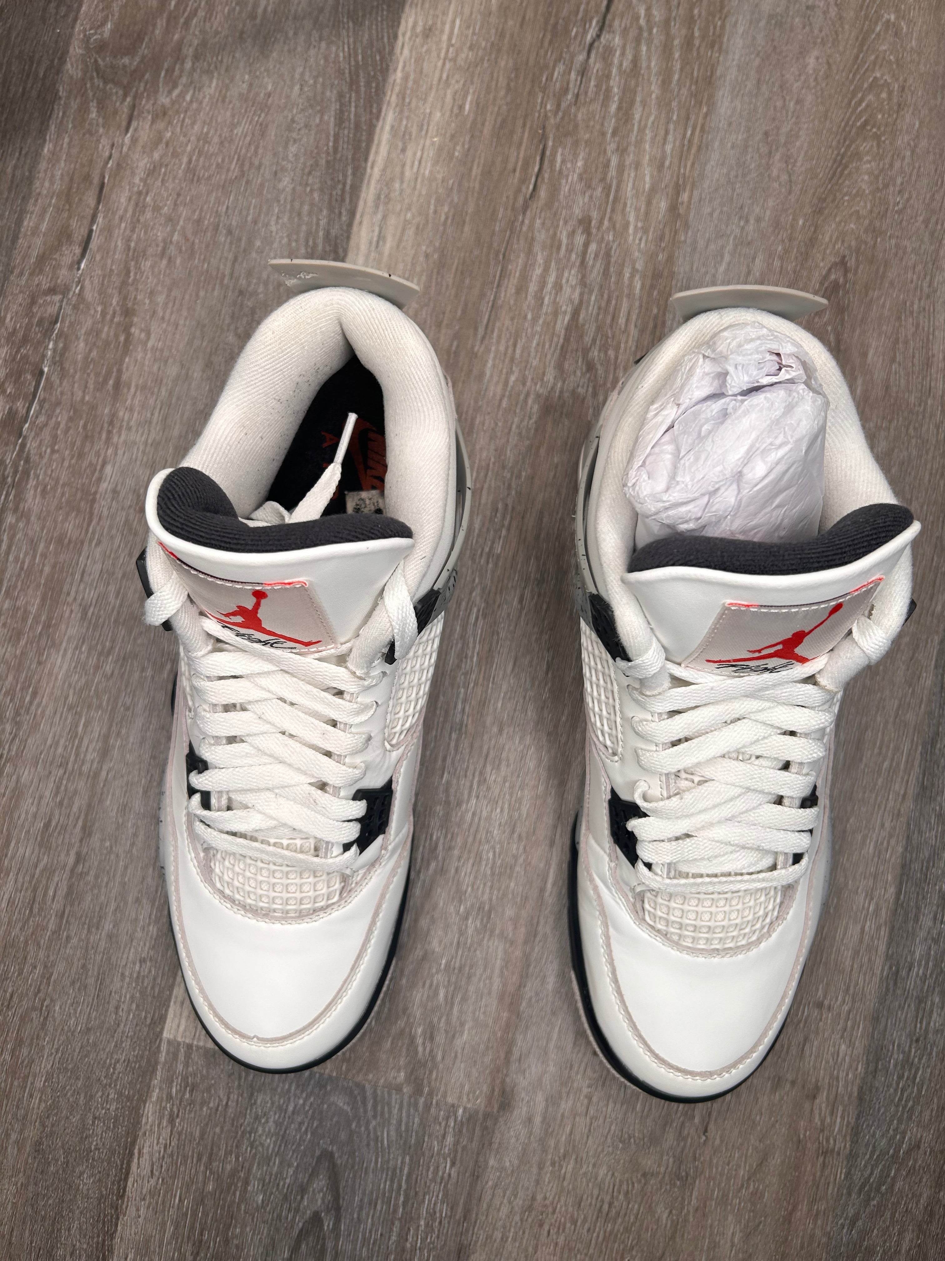 Size 10 Nike air Jordan retro 4 white cement (2025)