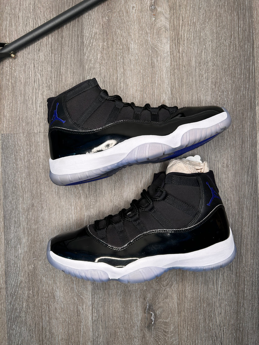 Nike Air Jordan retro 11 space jam size 9 men’s  ￼