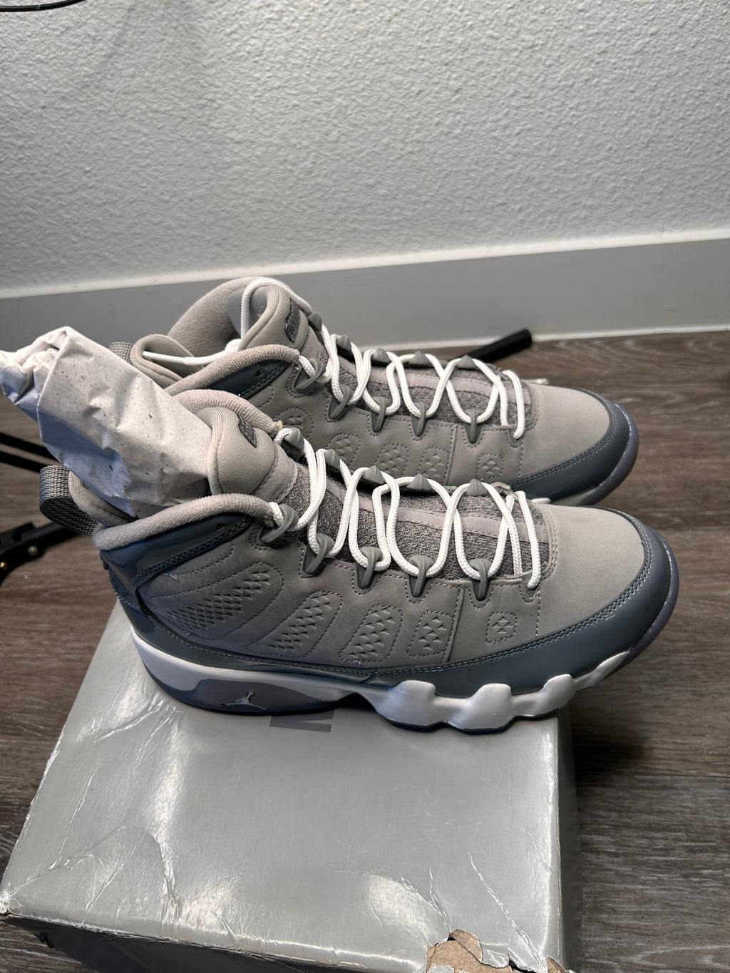 Nike (2025) Air Jordan 9 Retro (GS) Cool Grey HV4574-011 Size 7Y