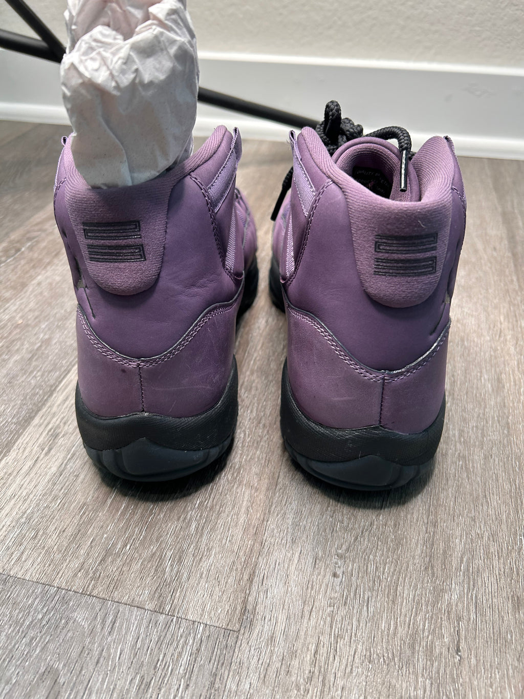 Size 10 Nike air Jordan retro 11 MOJAVE (2025) men’s