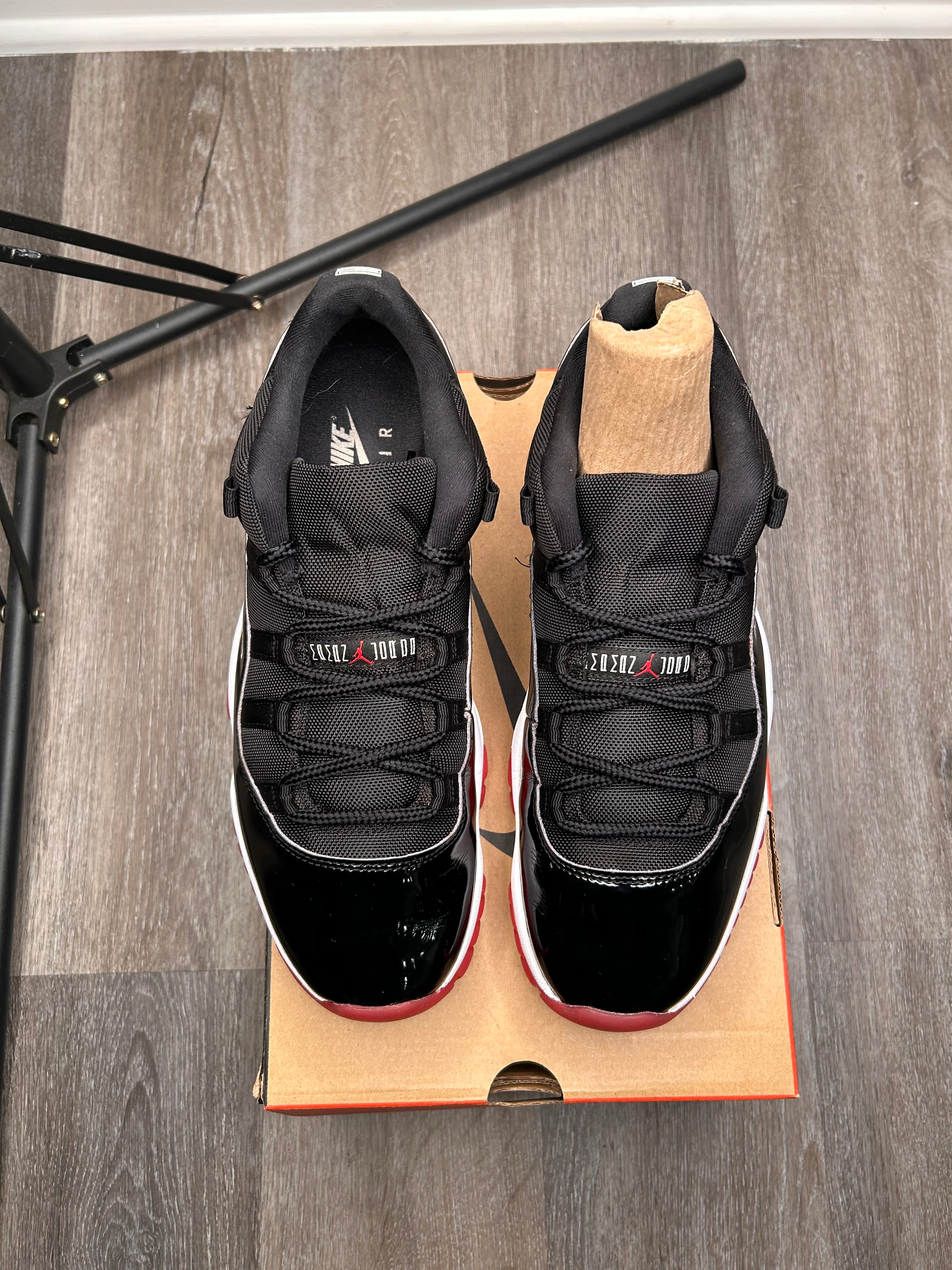Nike air Jordan retro 11 XI BRED LOW (2025) size 11.5