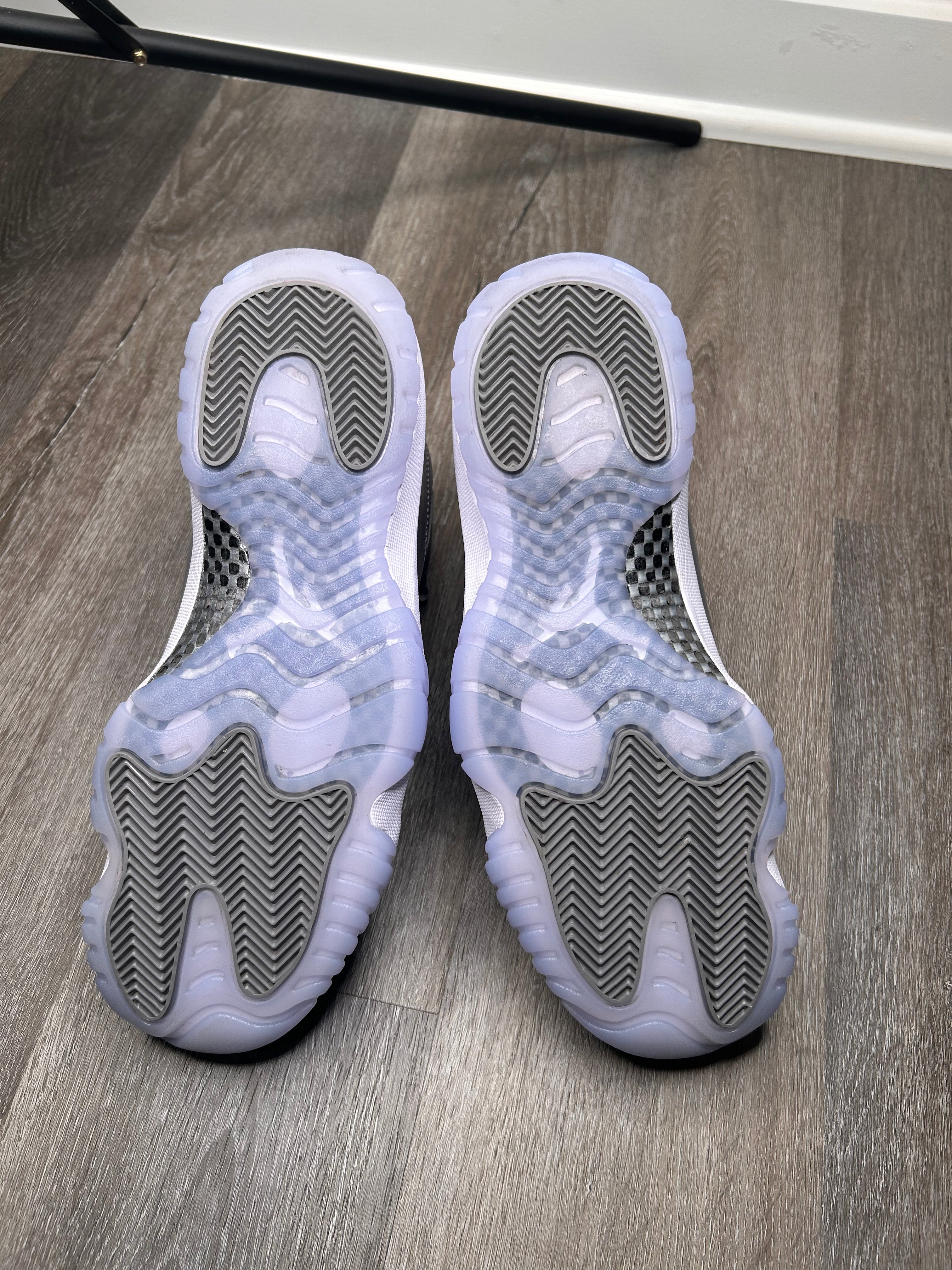 Size 10 Nike air Jordan retro 11 COOL GREY (2021)