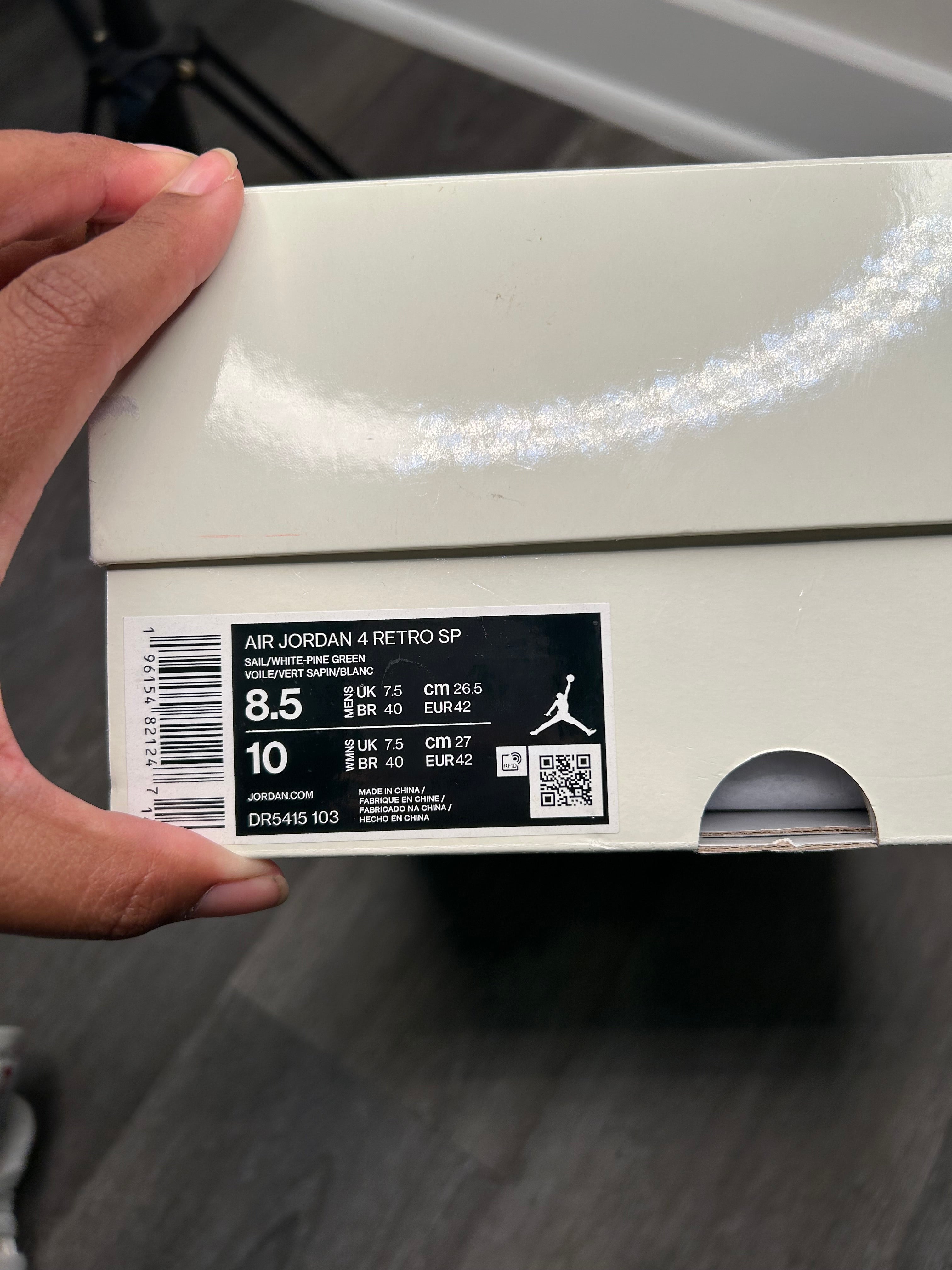 Size 8.5 - Nike SB x Air Jordan 4 Pine Green (2023) DR5415-103