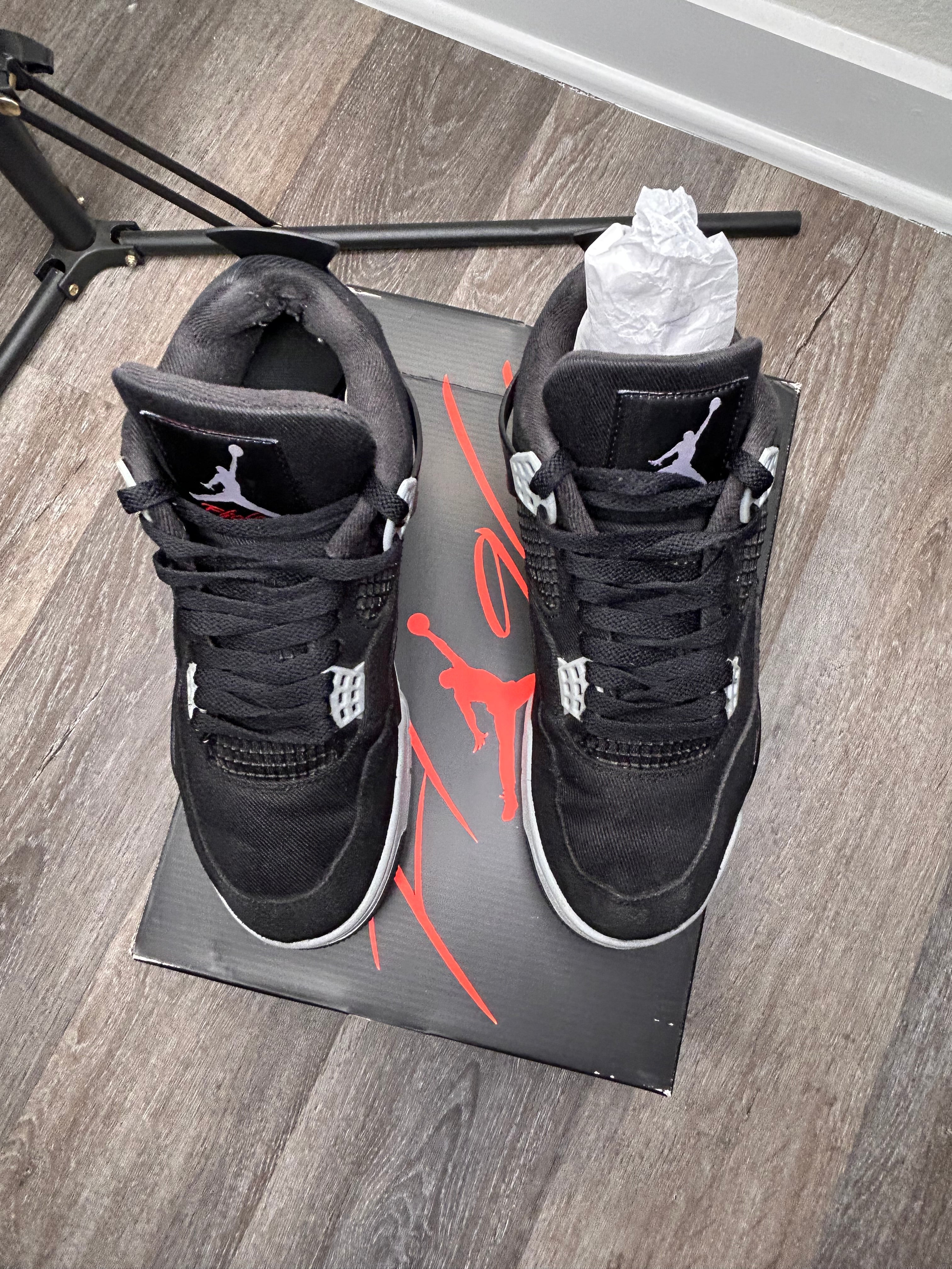 Size 10 Nike air Jordan retro 4 black canvas men’s
