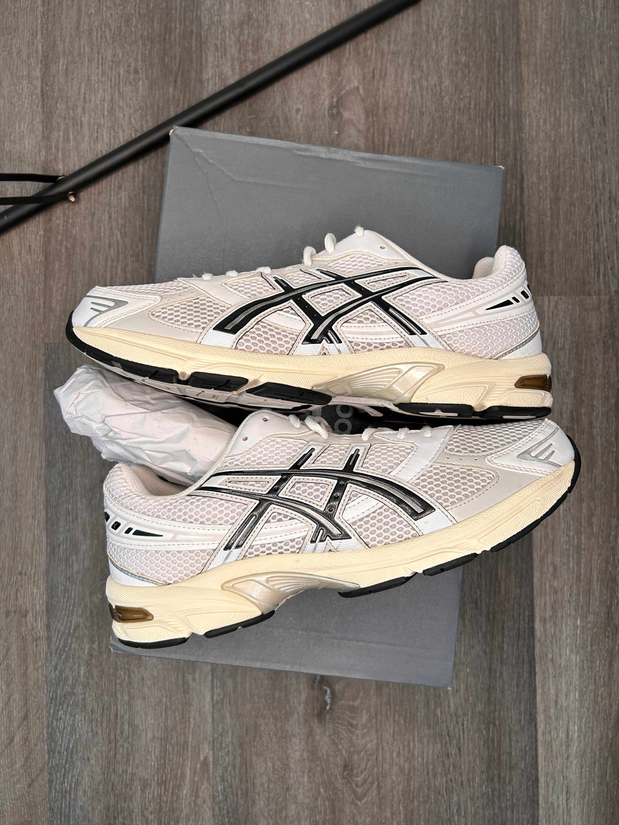 ASICS 1130 GEL size 11 men’s cloud grey