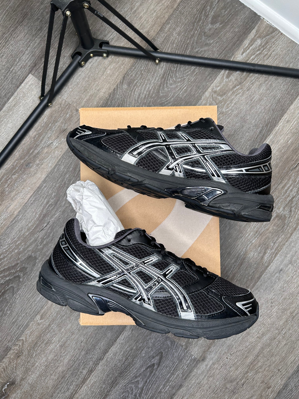 Size 10 ASICS Men's Gel-1130 Black/Pure Silver 1201A906-001