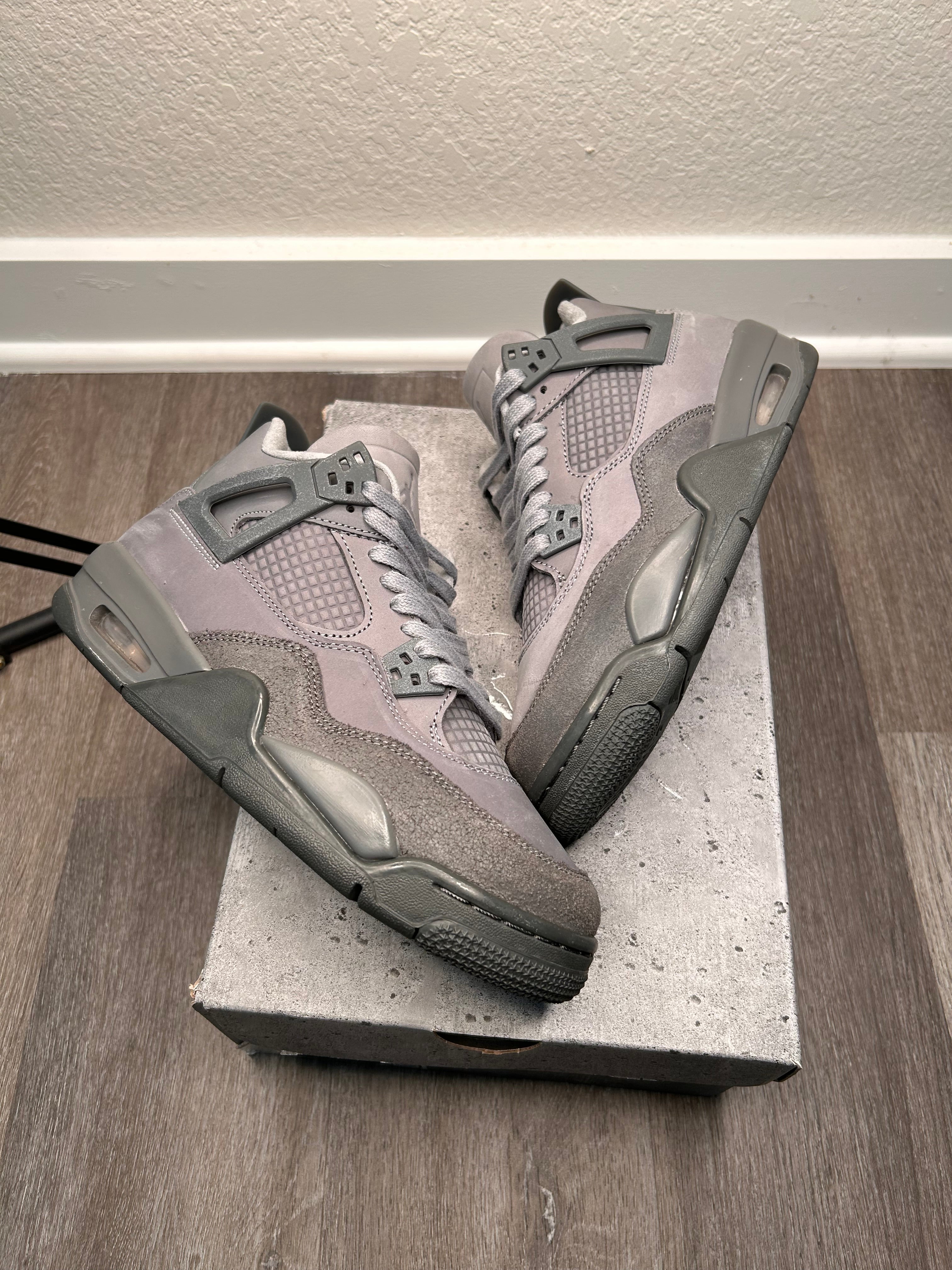 Nike air Jordan 4 wet cement (2024) size 7Y