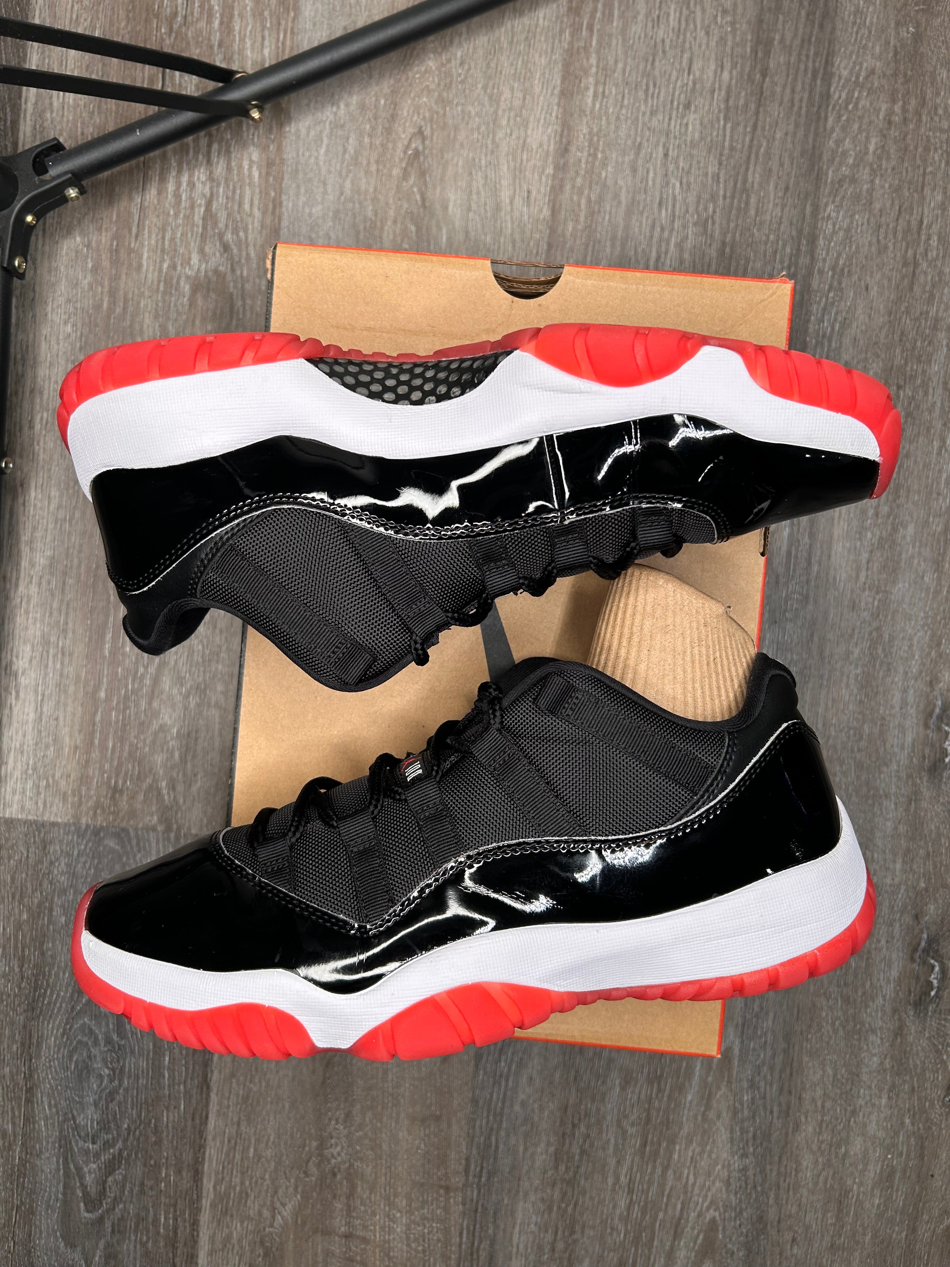Nike air Jordan retro 11 XI BRED LOW (2025) size 11.5