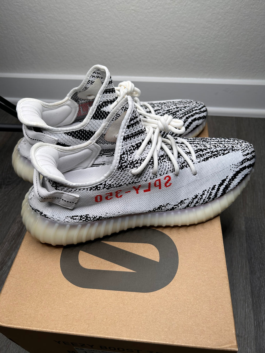 Adidas Yeezy 350 zebra V2 (2021) size 12