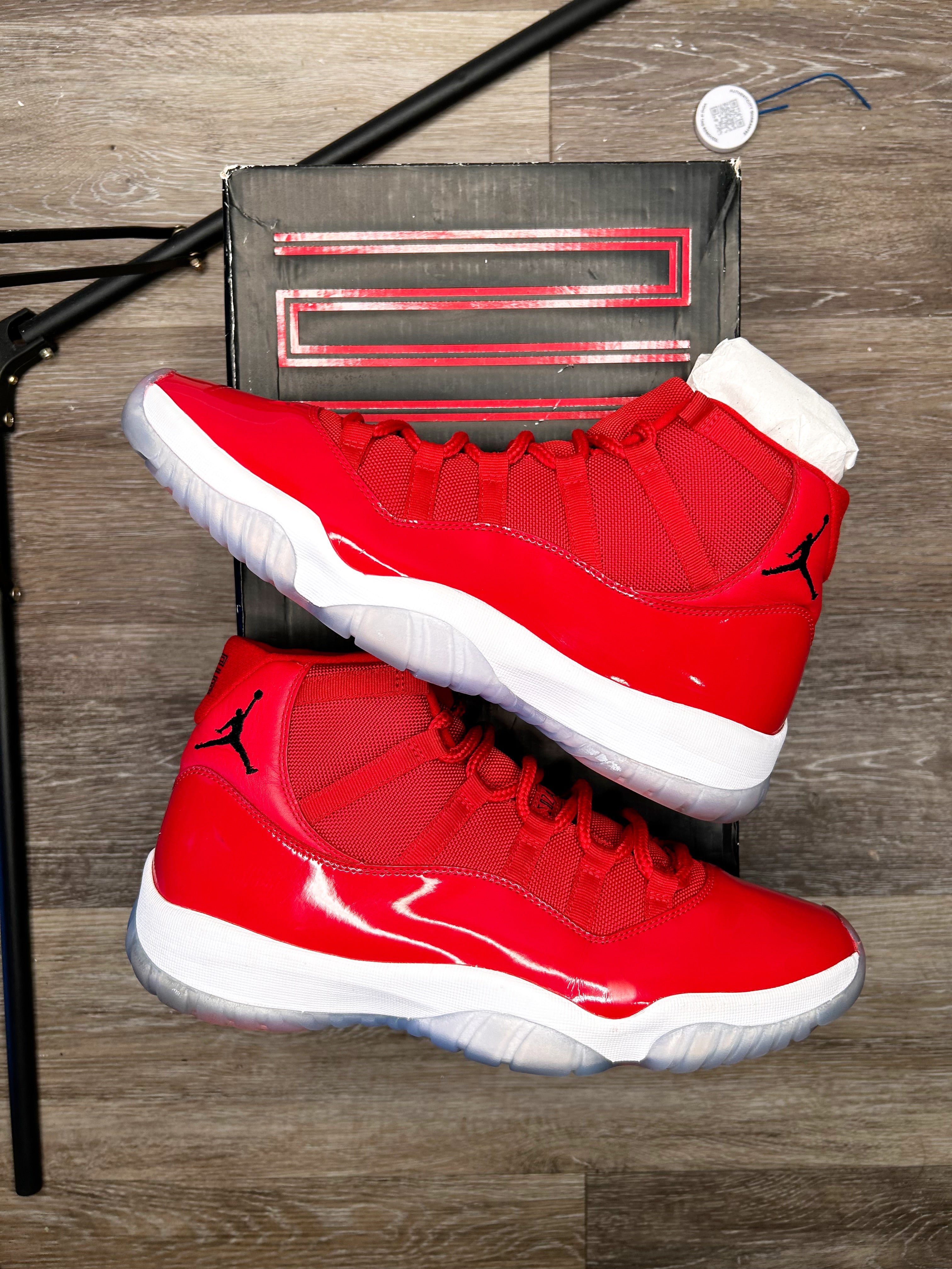 Nike Air Men's Jordan 11 Retro 'Win Like' 96' Size 12 (2017)