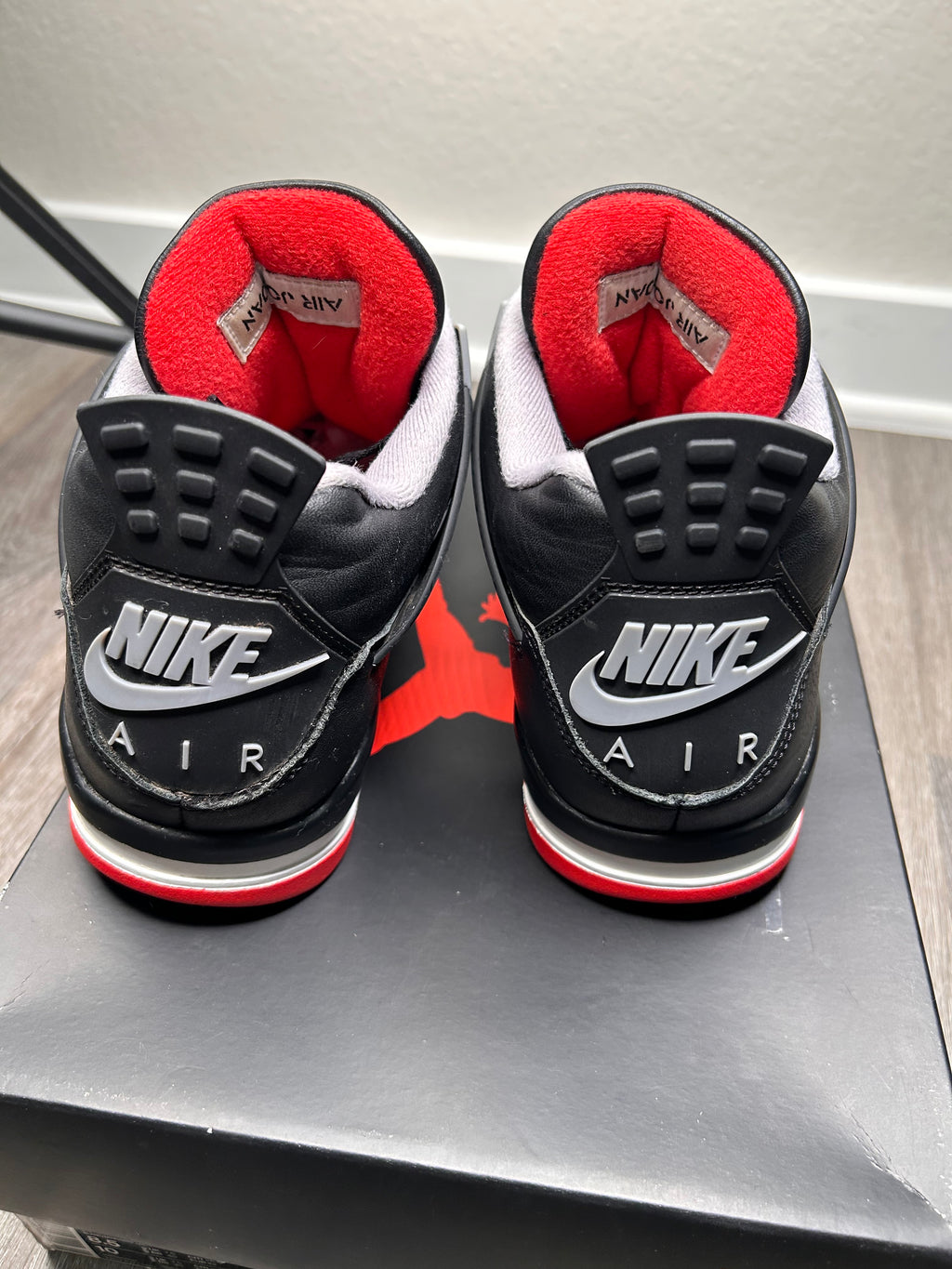 Nike air Jordan 4 BRED reimagined size 9 (2024)