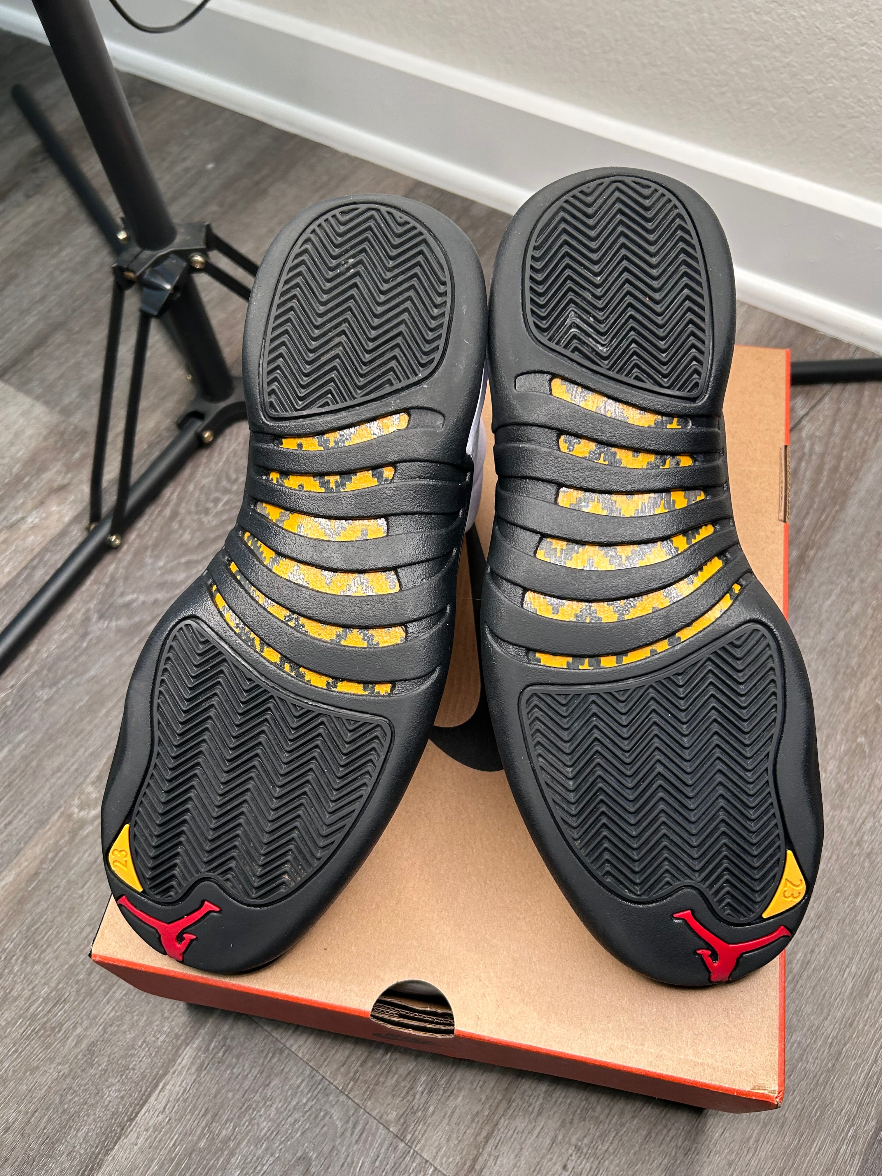 Size 9.5 - Jordan 12 Taxi (2025) CT8013-117