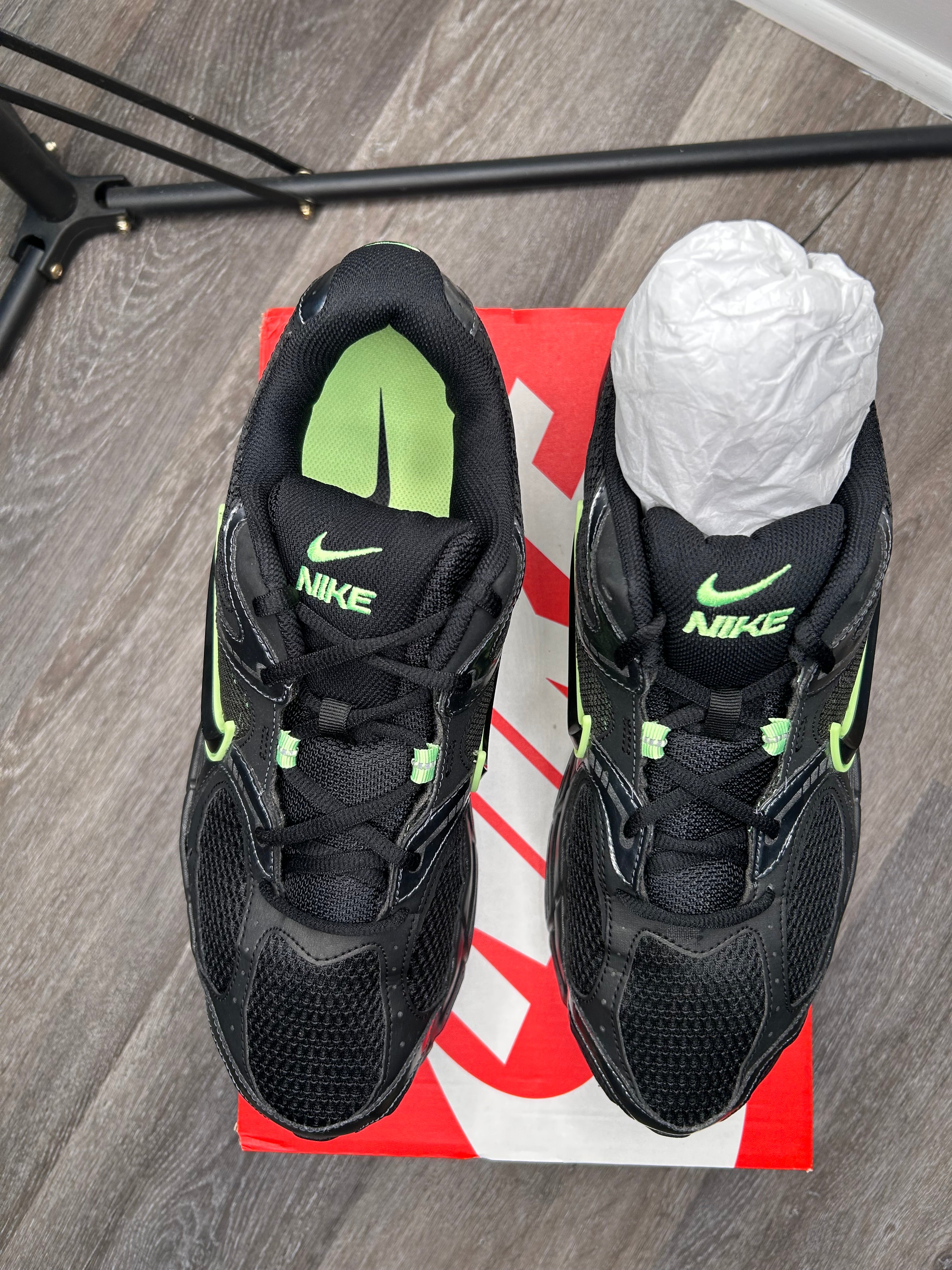 Size 13 - Nike V5 RNR LIME BLAST HJ5228-005