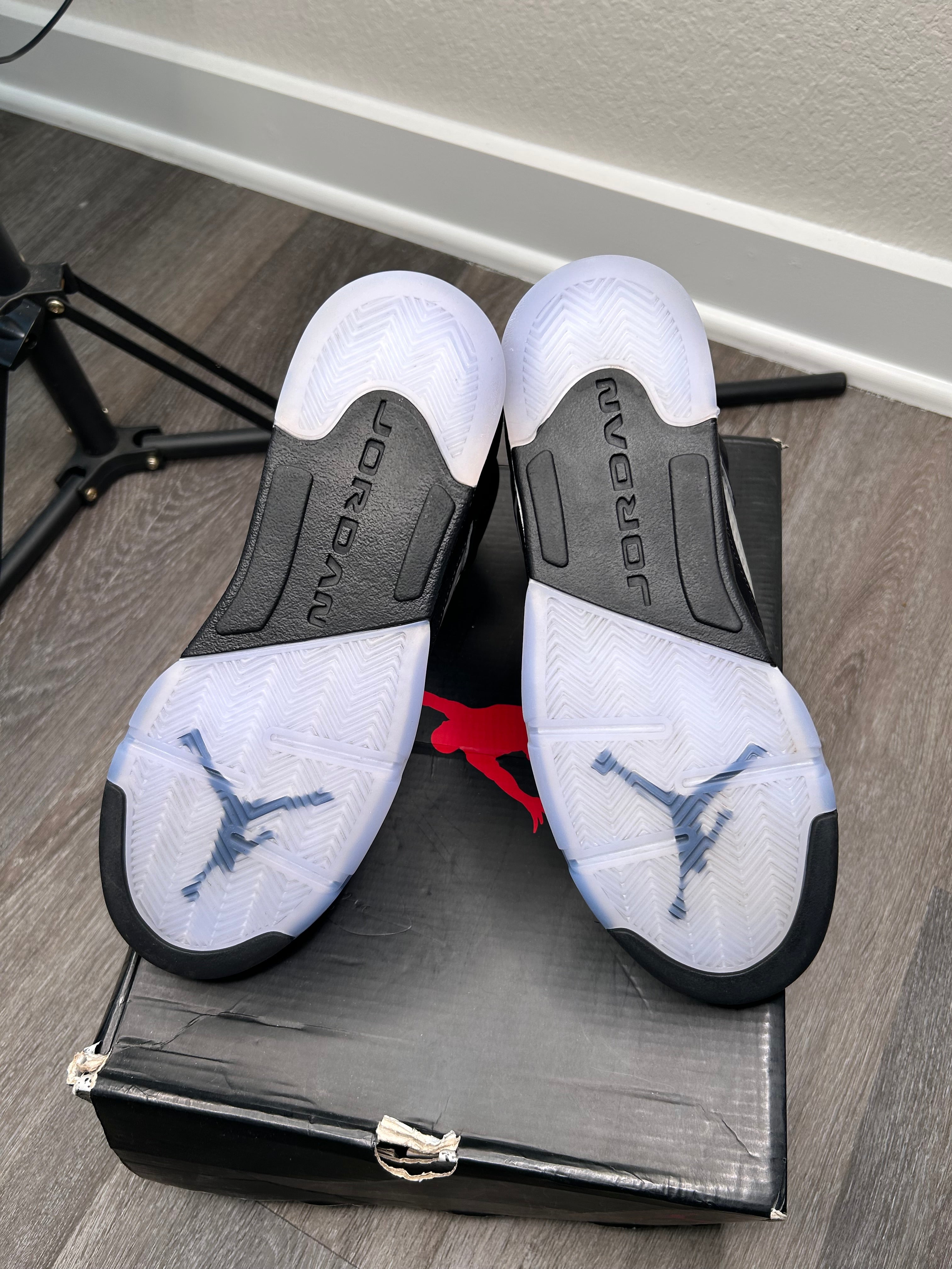 Size 7Y - Jordan 5 Black Metallic Reimagined (2025) HF3976001