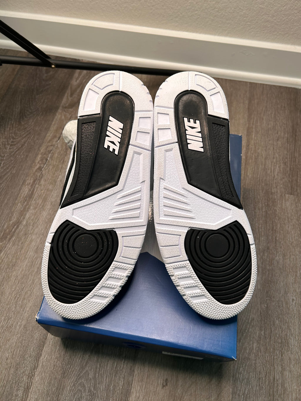 Size 10.5 Nike air Jordan 3 retro FRAGMENT (2020)