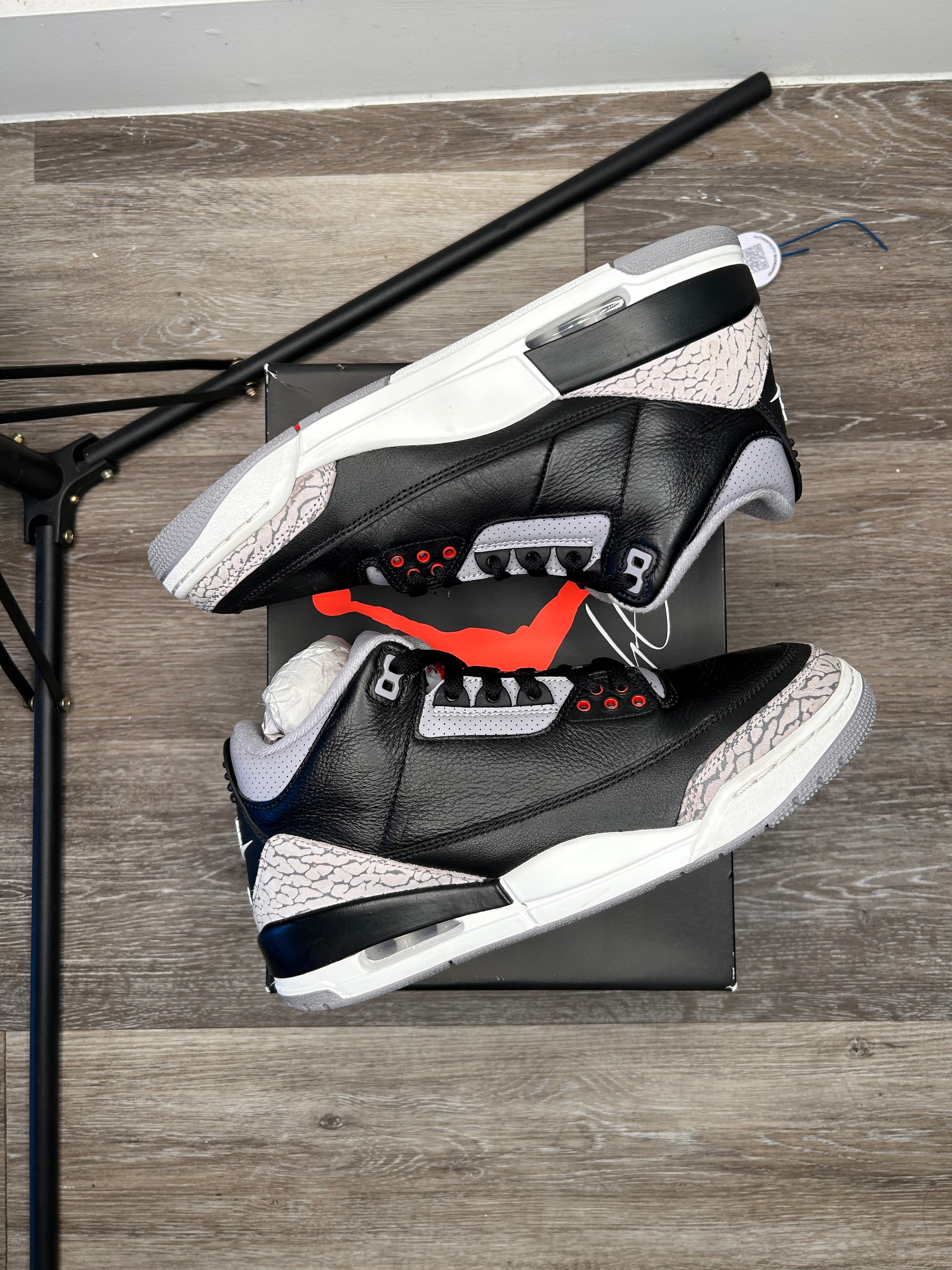 Size 9.5 - Air Jordan 3 Retro OG (2024) Black Cement