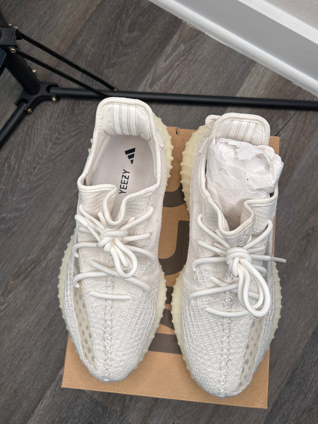 Size 9.5 - adidas Yeezy Boost 350 V2 Bone (2022) HQ6316