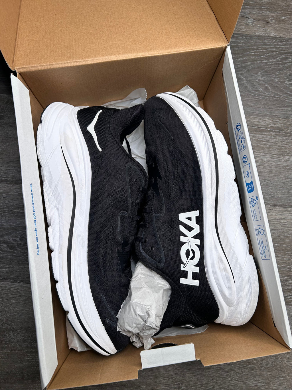 HOKA ONE ONE Clifton 10 Black White Mens Size 13 Running Shoes Sneakers w/ Box