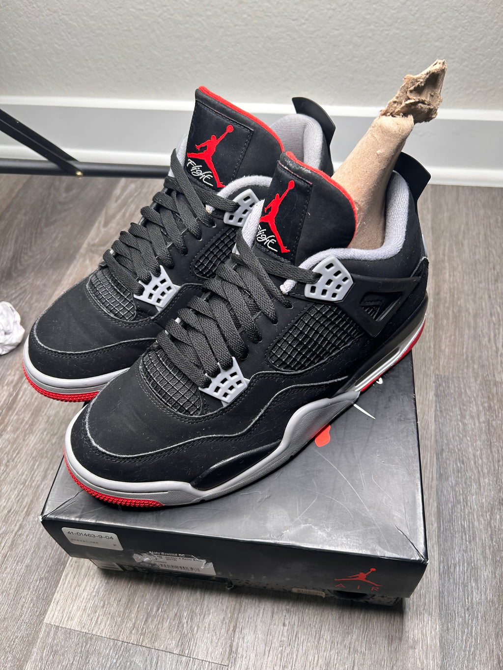Size 9 Nike air Jordan retro 4 BRED (2019)
