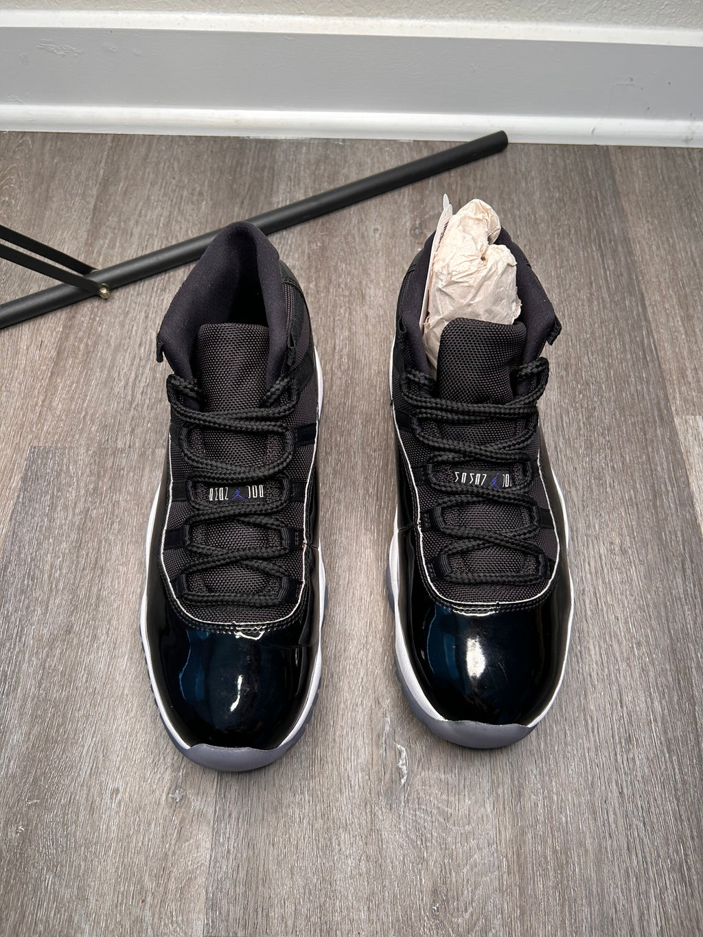 Nike Air Jordan retro 11 space jam size 9 men’s  ￼