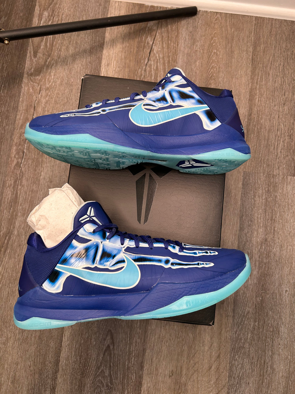Nike Kobe 5 Skelton/ Xray Protro men’s size 10