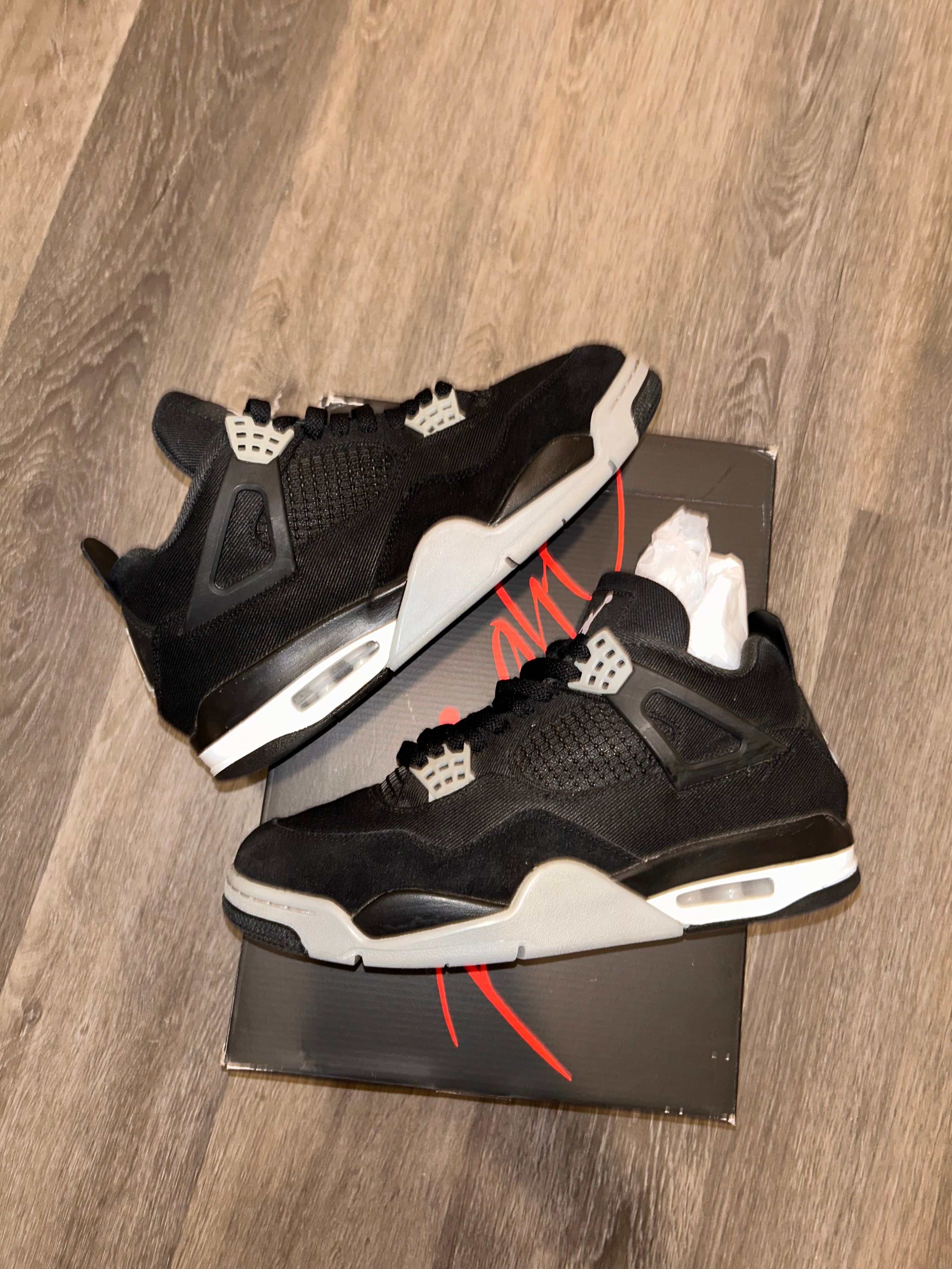 Size 10 Nike air Jordan retro 4 black canvas men’s