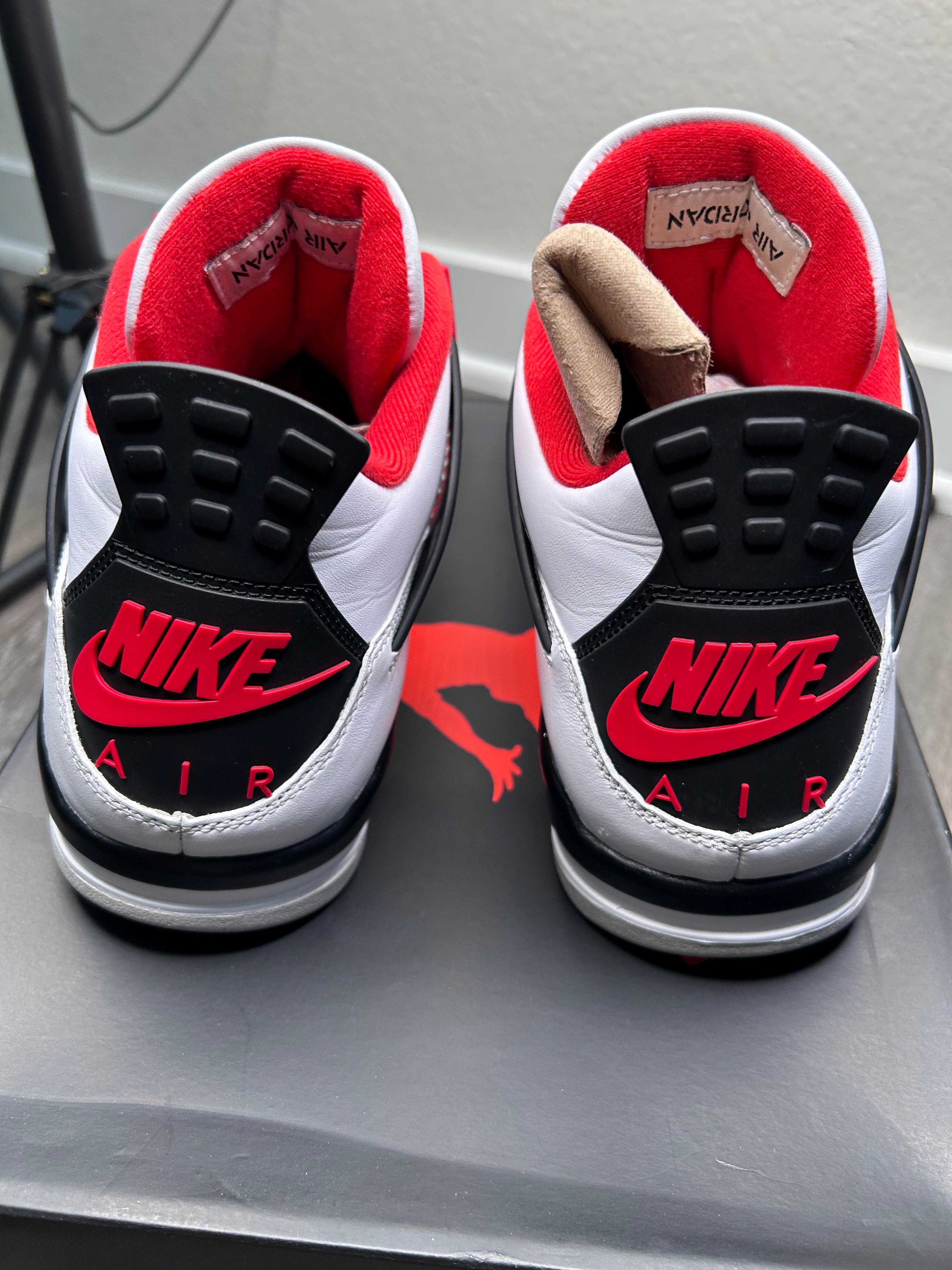 Size 13 - Jordan 4 Fire Red (2020) DC7770-160