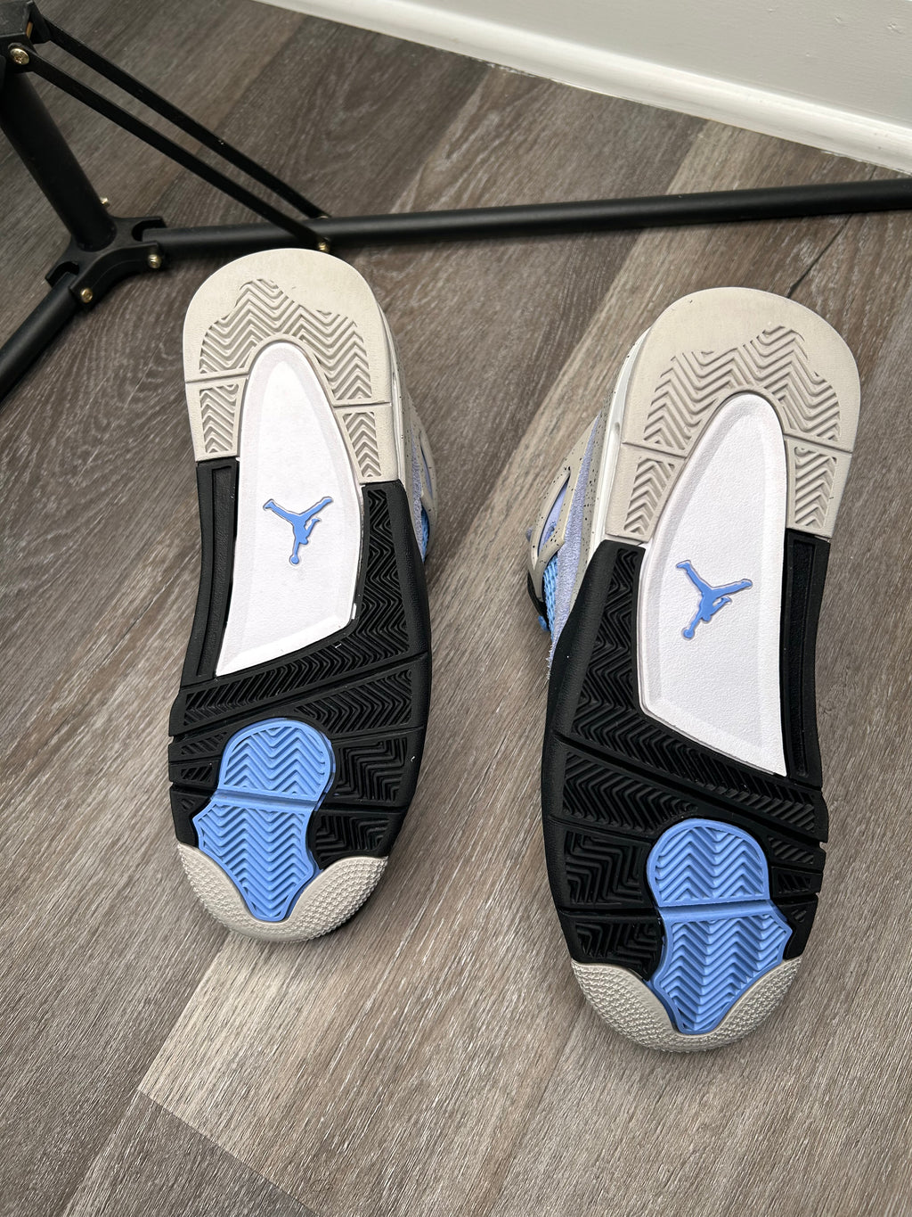 Size 8 - Jordan 4 Retro University Blue Unc (2021) CT8527-400