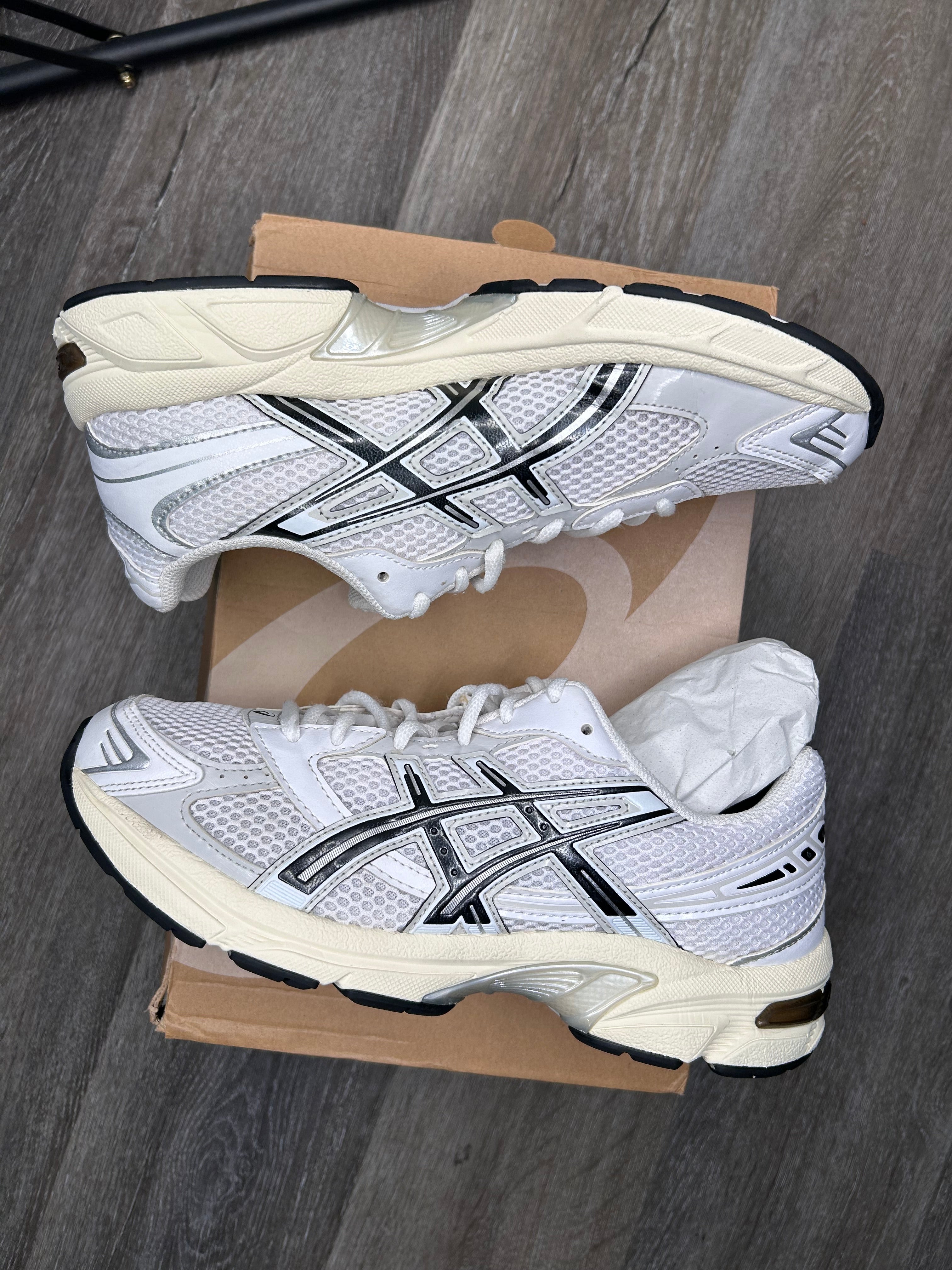 Size 8.5 - ASICS Gel-1130 White Clay Canyon 1201A256-113