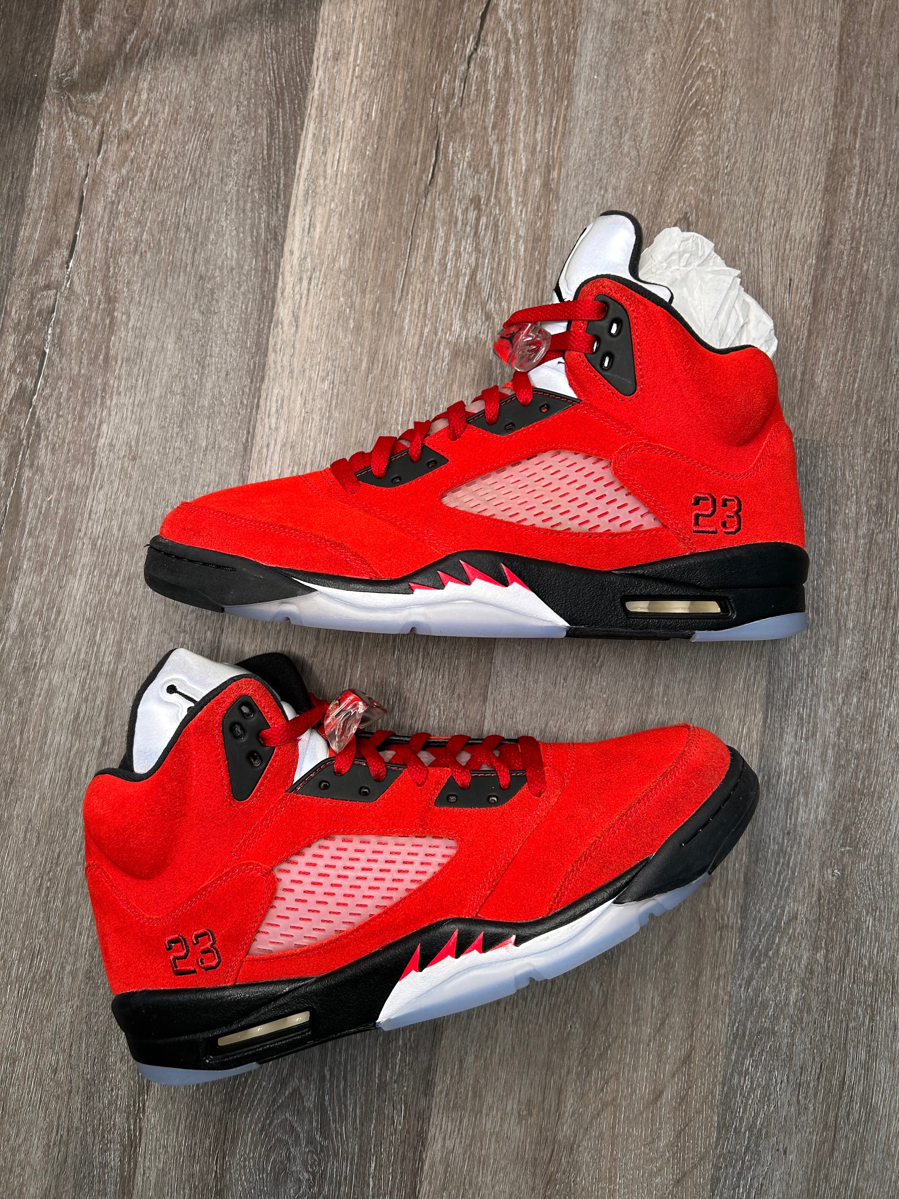 Size 13 Nike air Jordan retro 5 V Raging Bulls (2021) mens