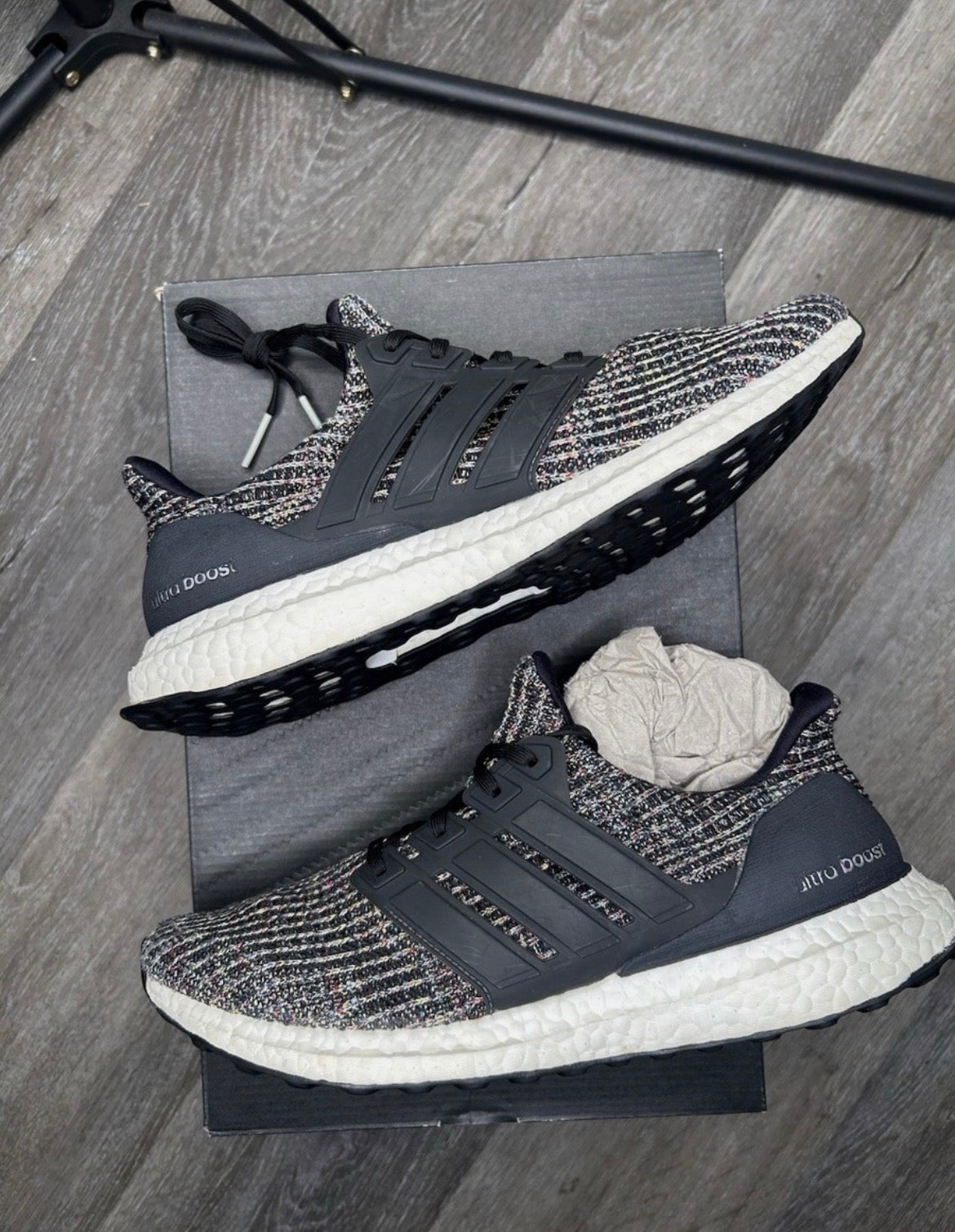 Size 8.5 Adidas UltraBoost 4.0 Black Multicolor F35232 RARE