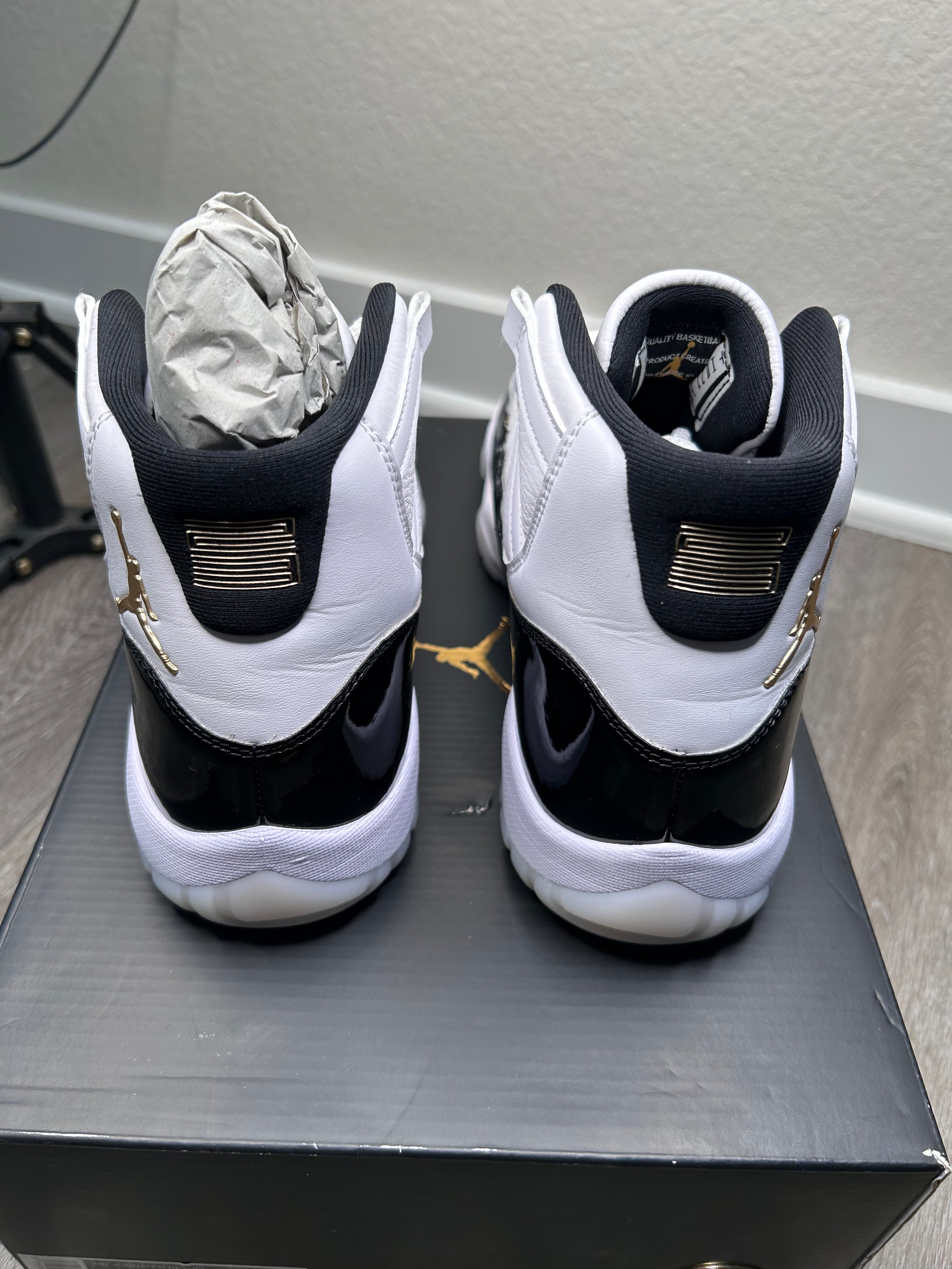 Size 9.5 - Jordan 11 DMP Gratitude Defining Moments (2023) CT8012-170