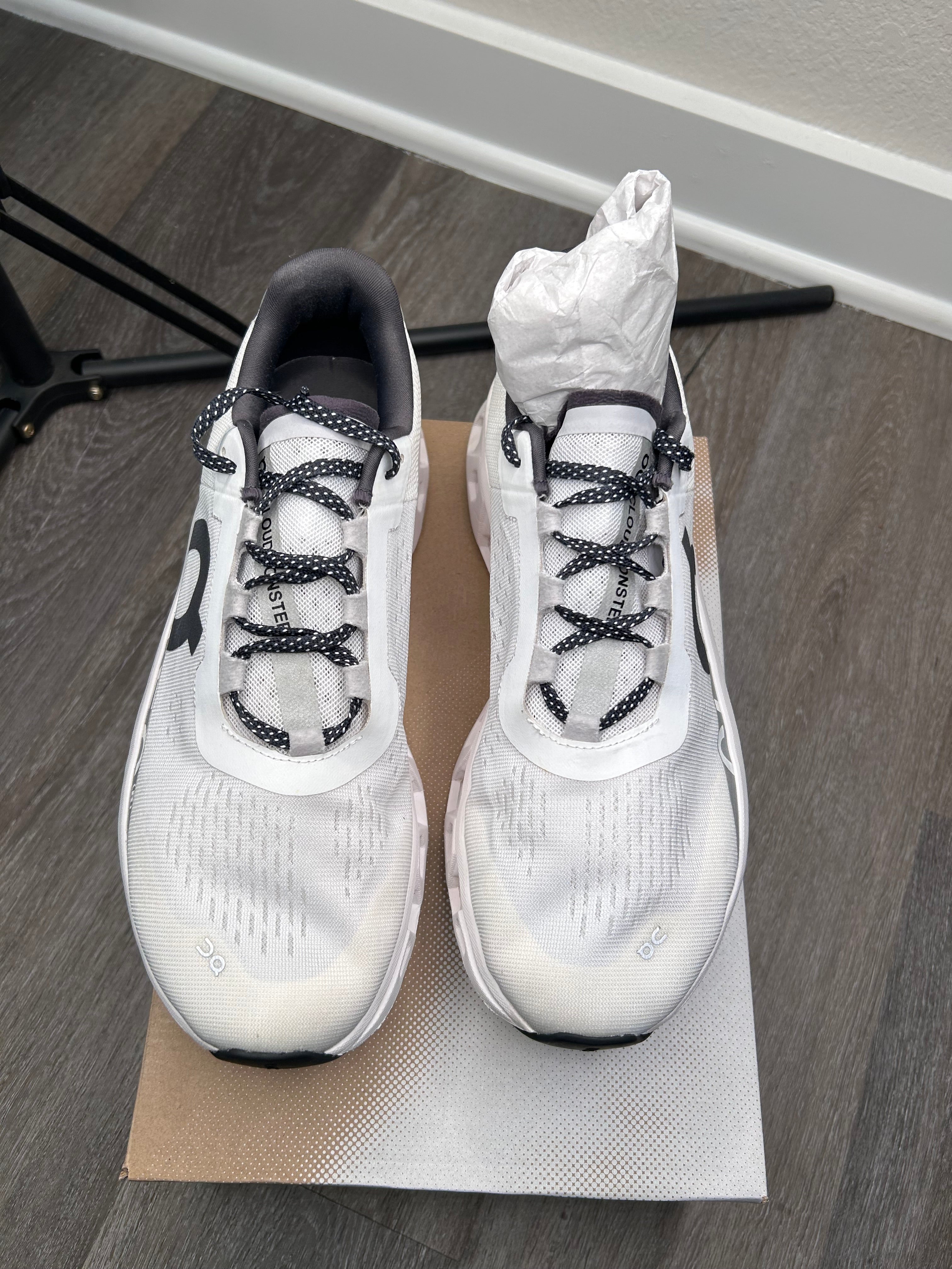 Size 9.5 - On Cloudmonster All White/Black 61-98434