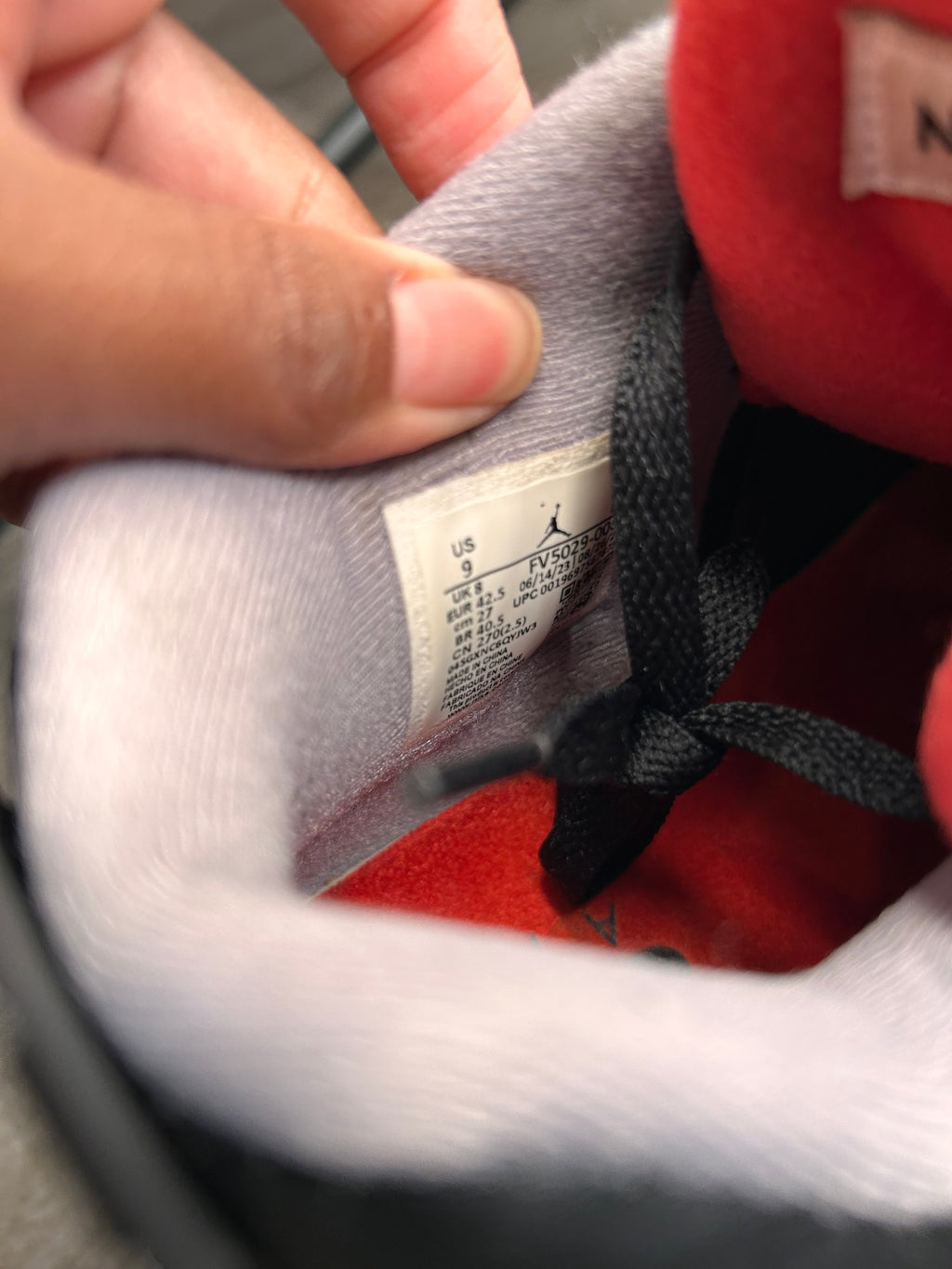 Nike air Jordan 4 BRED reimagined size 9 (2024)