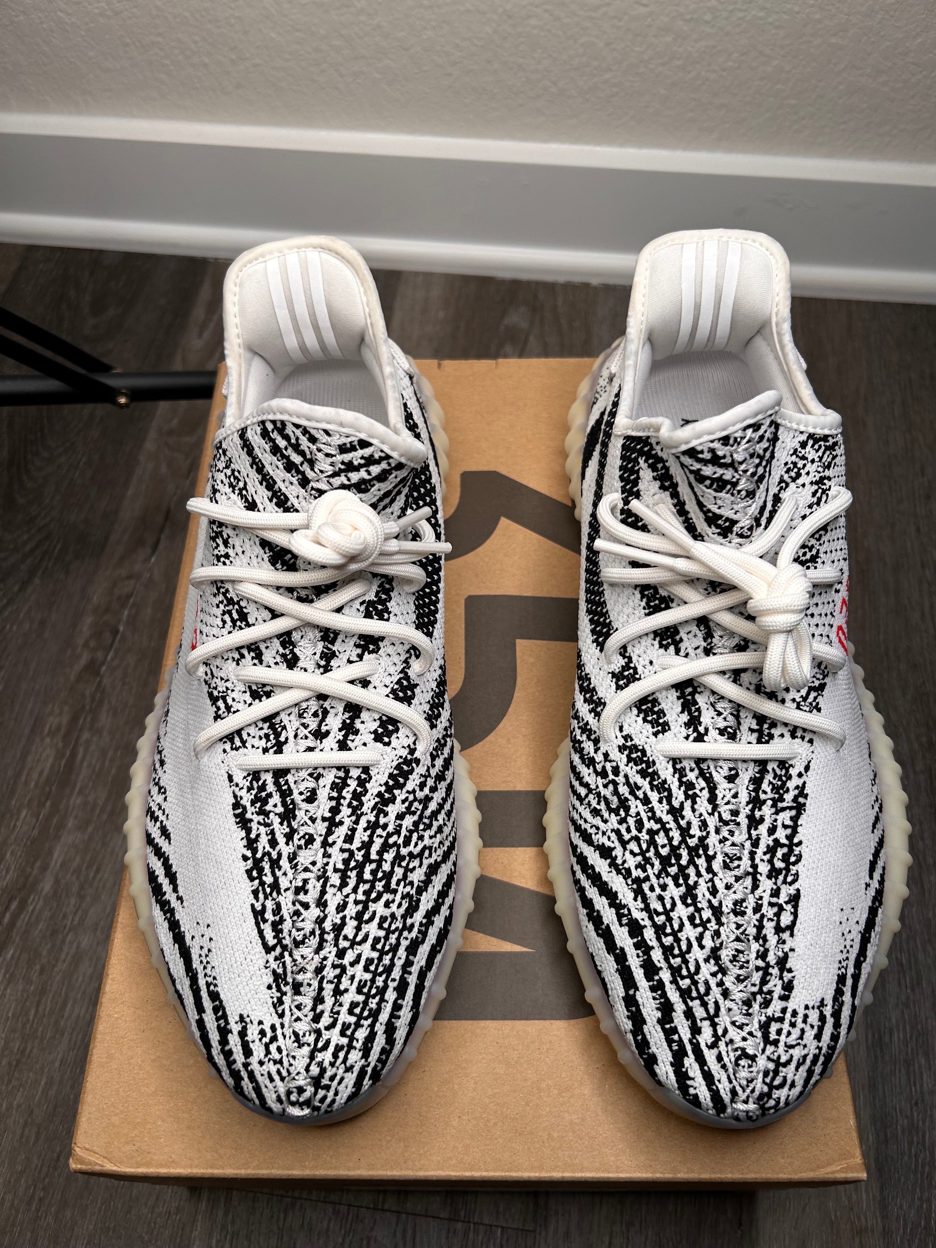 Adidas Yeezy 350 zebra V2 (2021) size 12