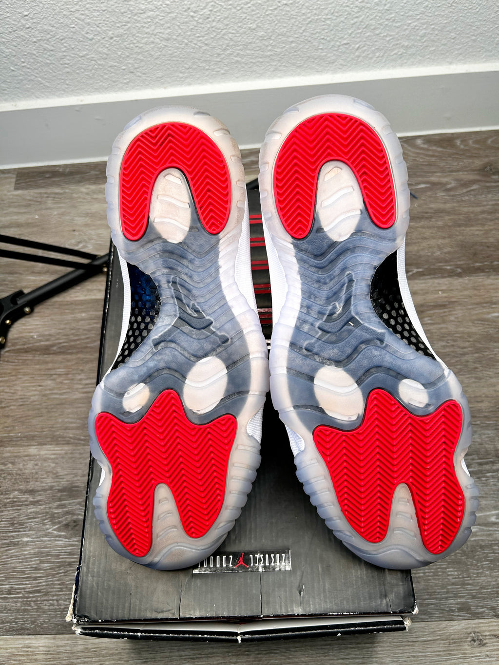 Nike Air Men's Jordan 11 Retro 'Win Like' 96' Size 12 (2017)