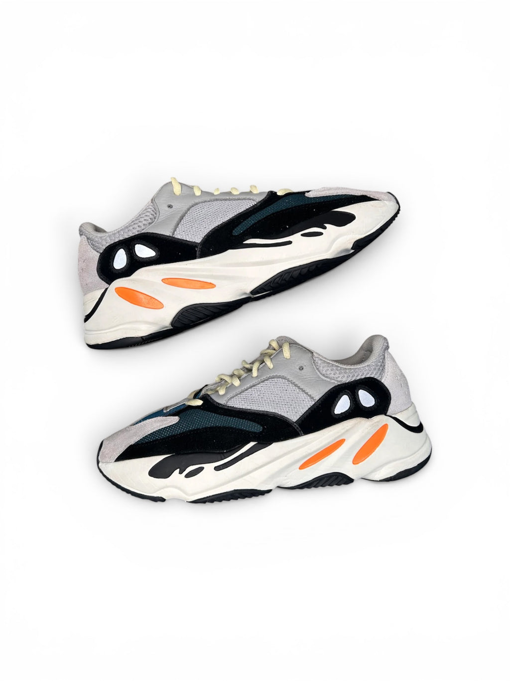Size 8 - Adidas Yeezy 700 Wave runner (2021) B75571
