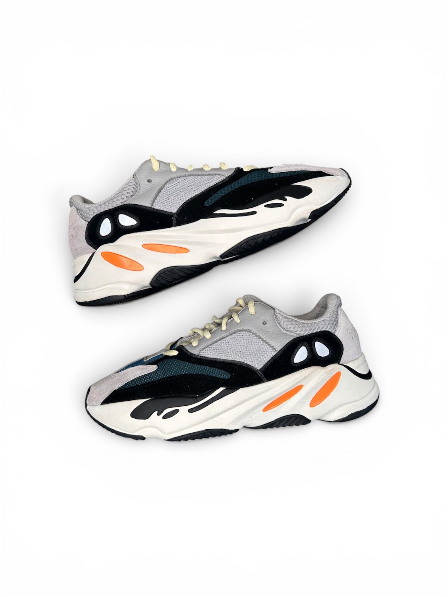 Size 8 - Adidas Yeezy 700 Wave runner (2021) B75571