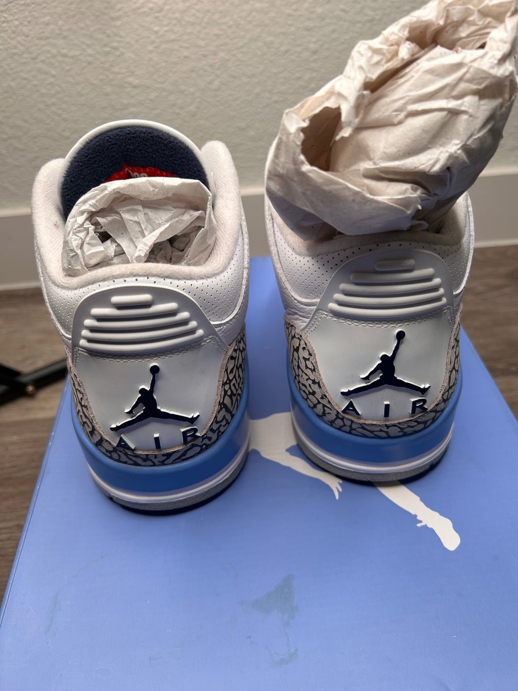 Nike Air Jordan 3 UNC ‘University Blue’ (2020) Size 9.5 Mens CT8532-104 Retro