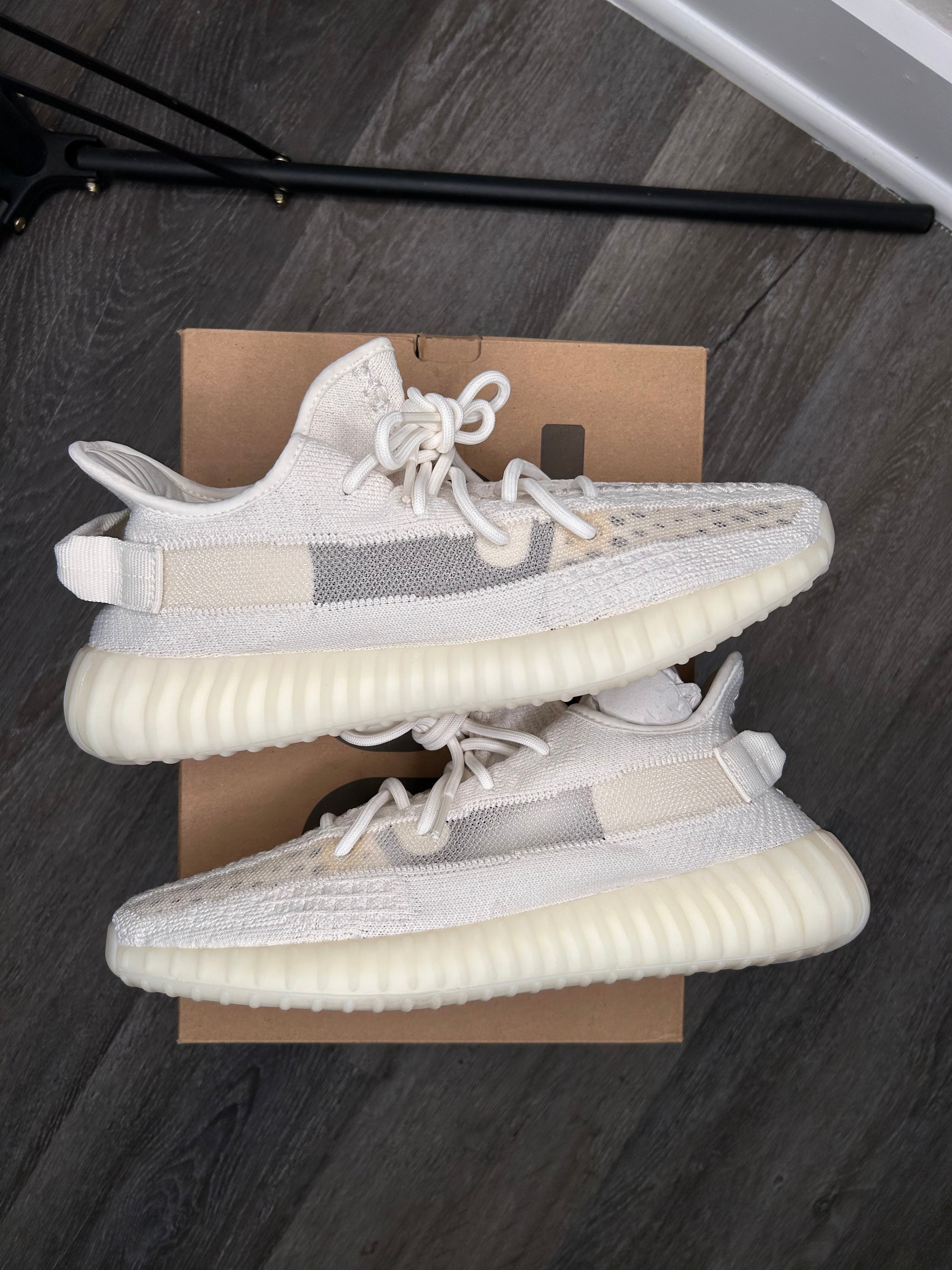 Size 9.5 - adidas Yeezy Boost 350 V2 Bone (2022) HQ6316
