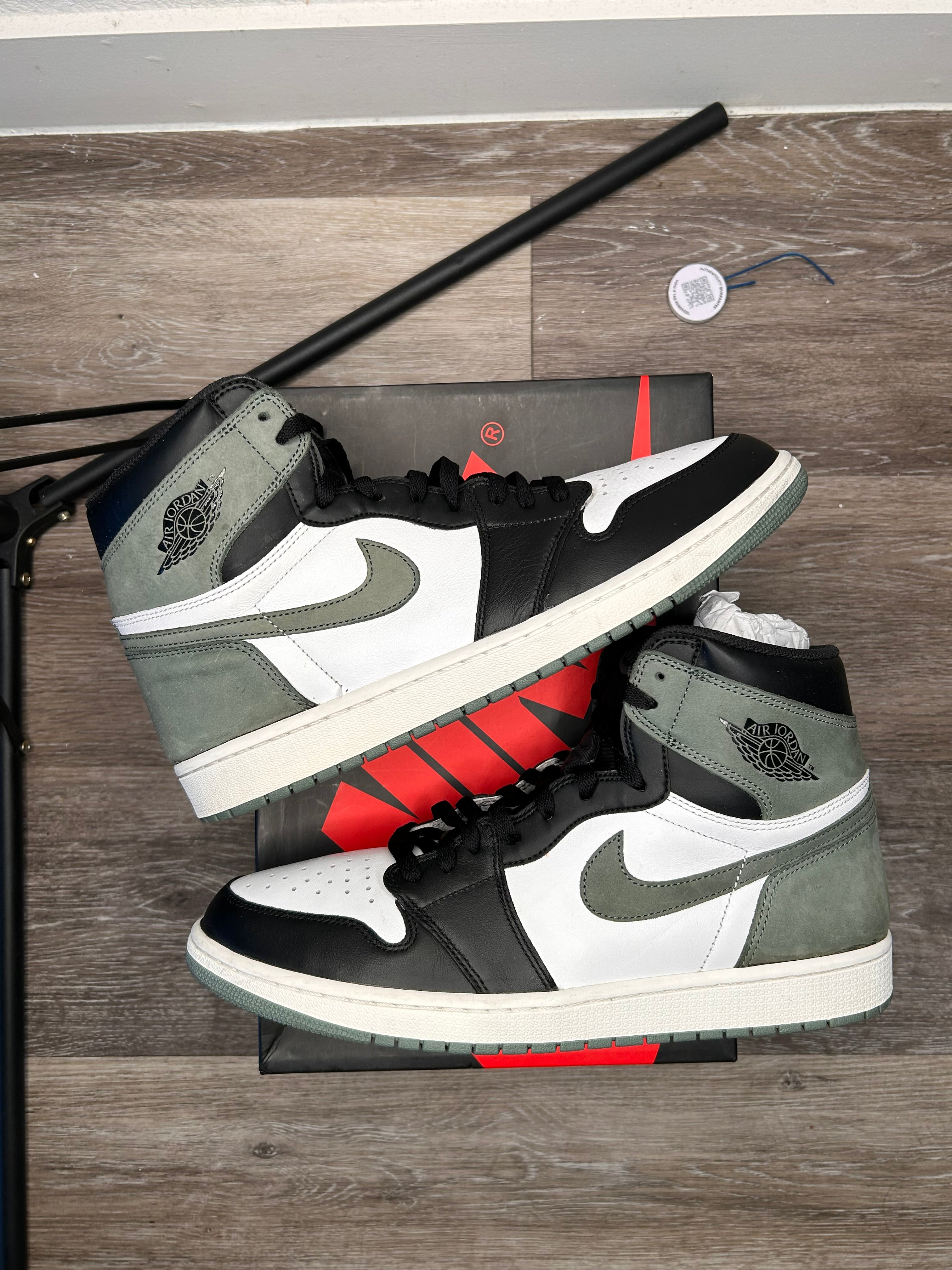 Nike Air Jordan 1 Retro High OG “Clay Green” (2018) 555088-135 Men’s US Size 13